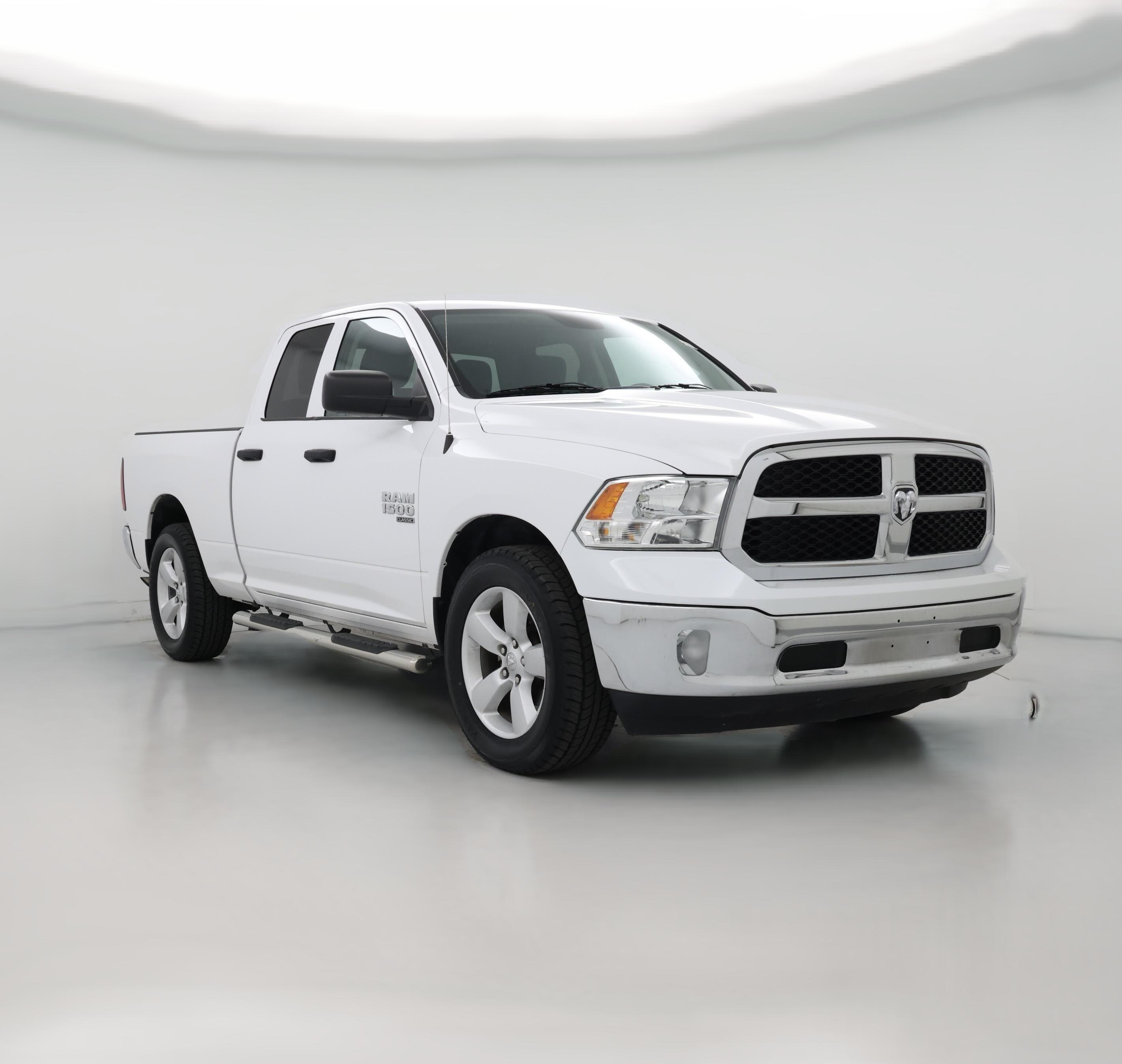 Thumbnail: 2021 RAM 1500 Classic - 1