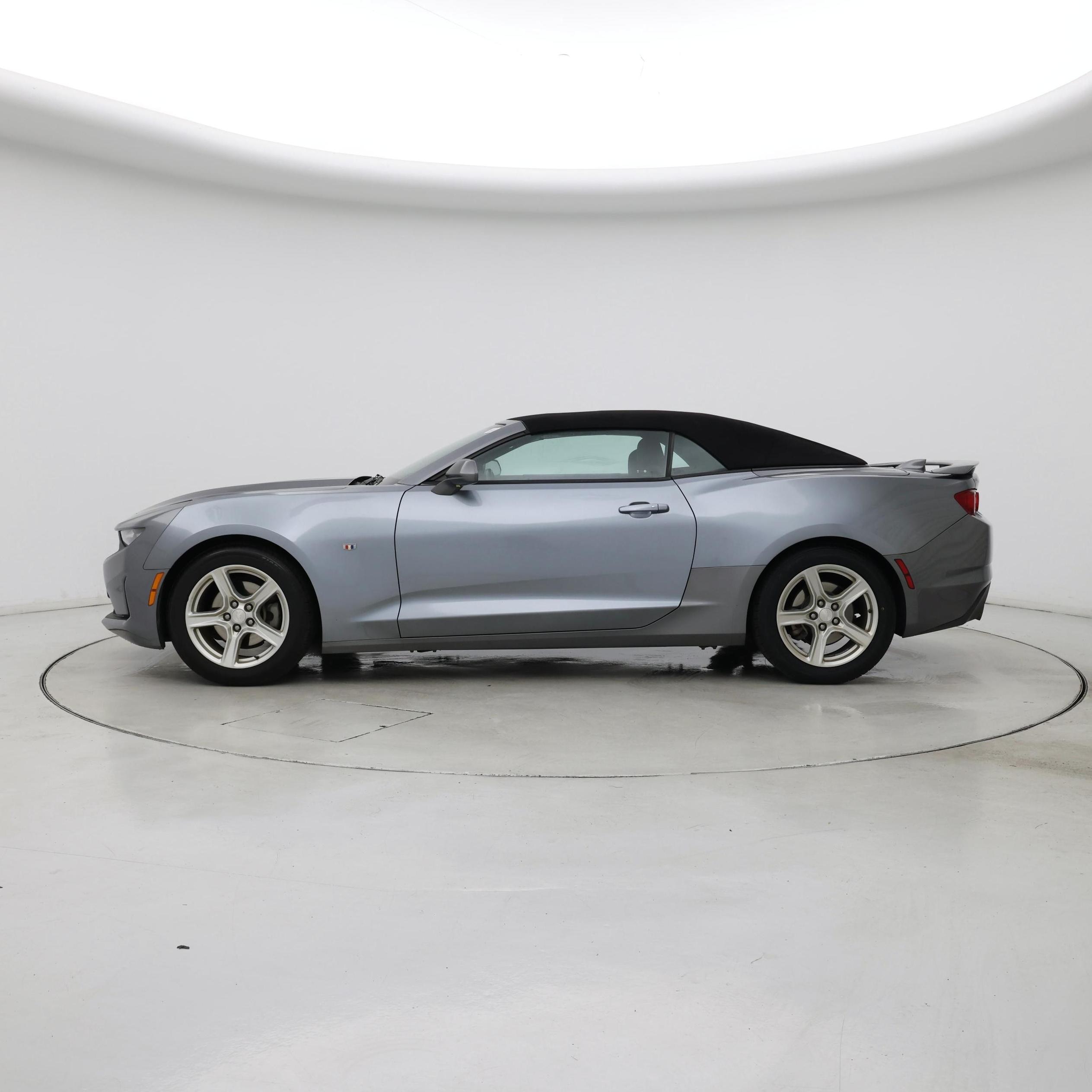Thumbnail: 2020 Chevrolet Camaro - 3