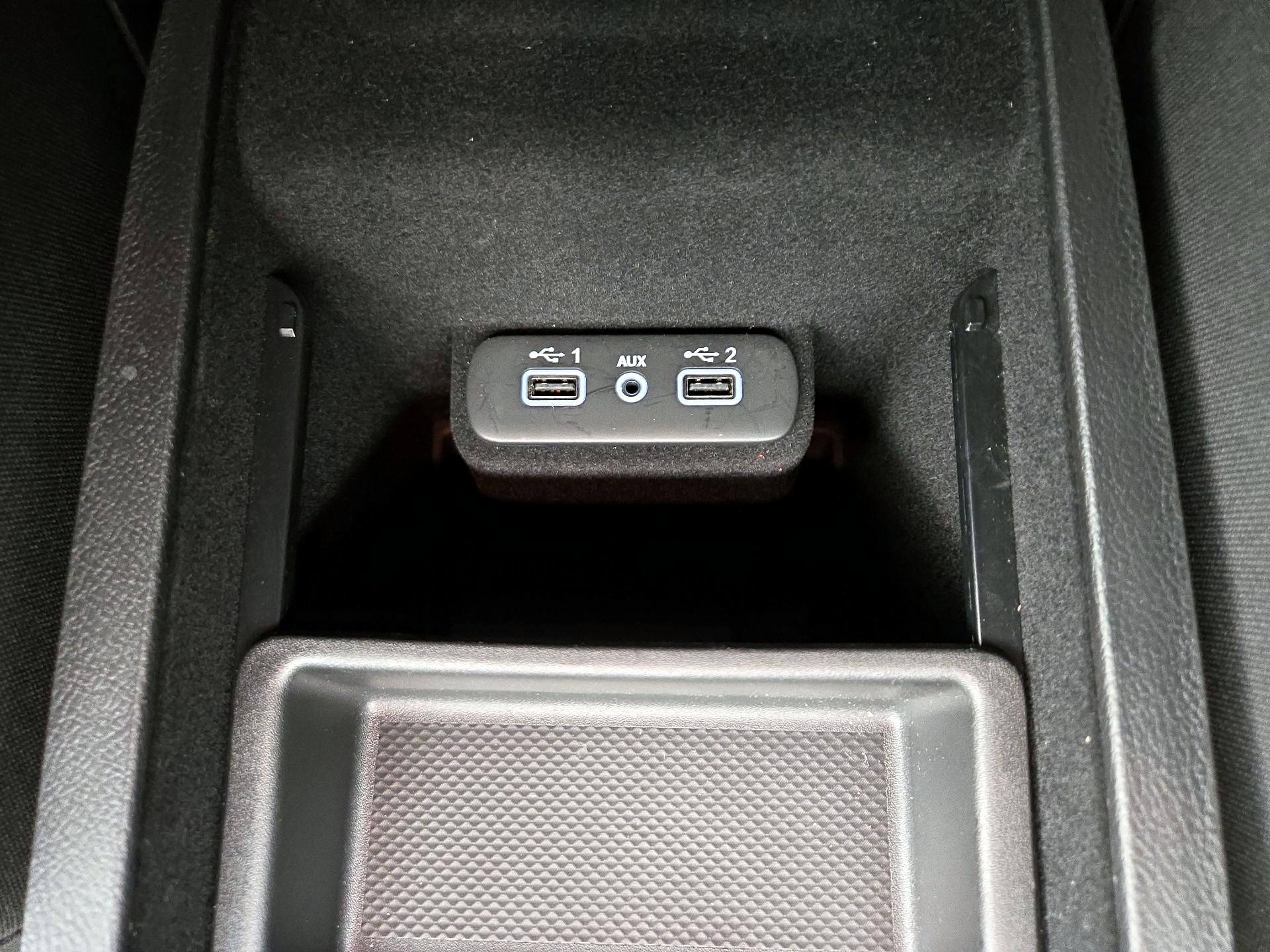 Thumbnail: 2022 Dodge Charger - 18