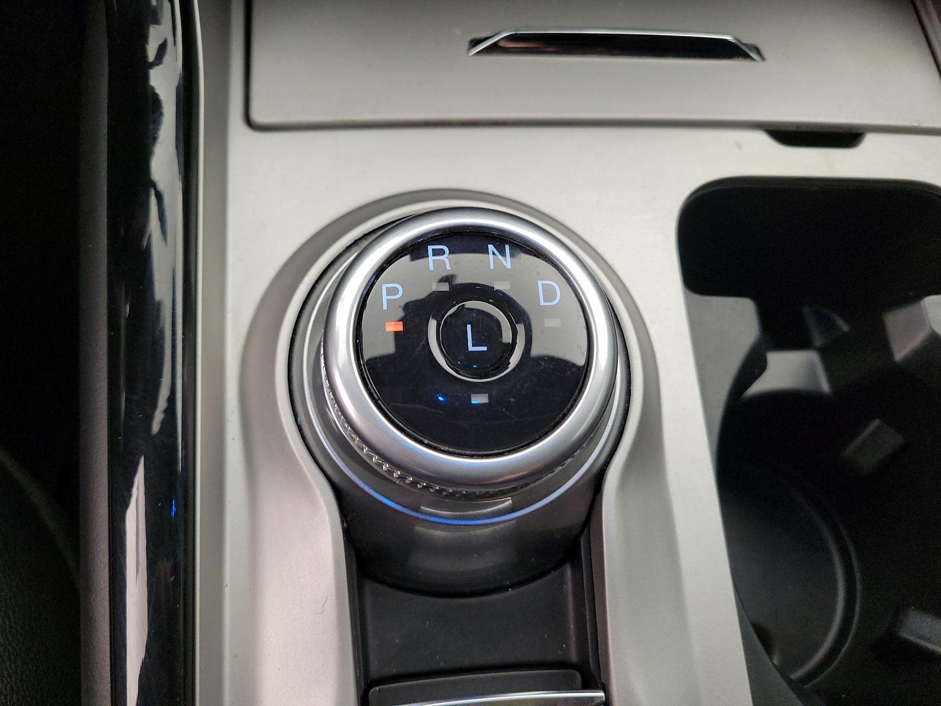 Thumbnail: 2022 Ford Explorer - 18