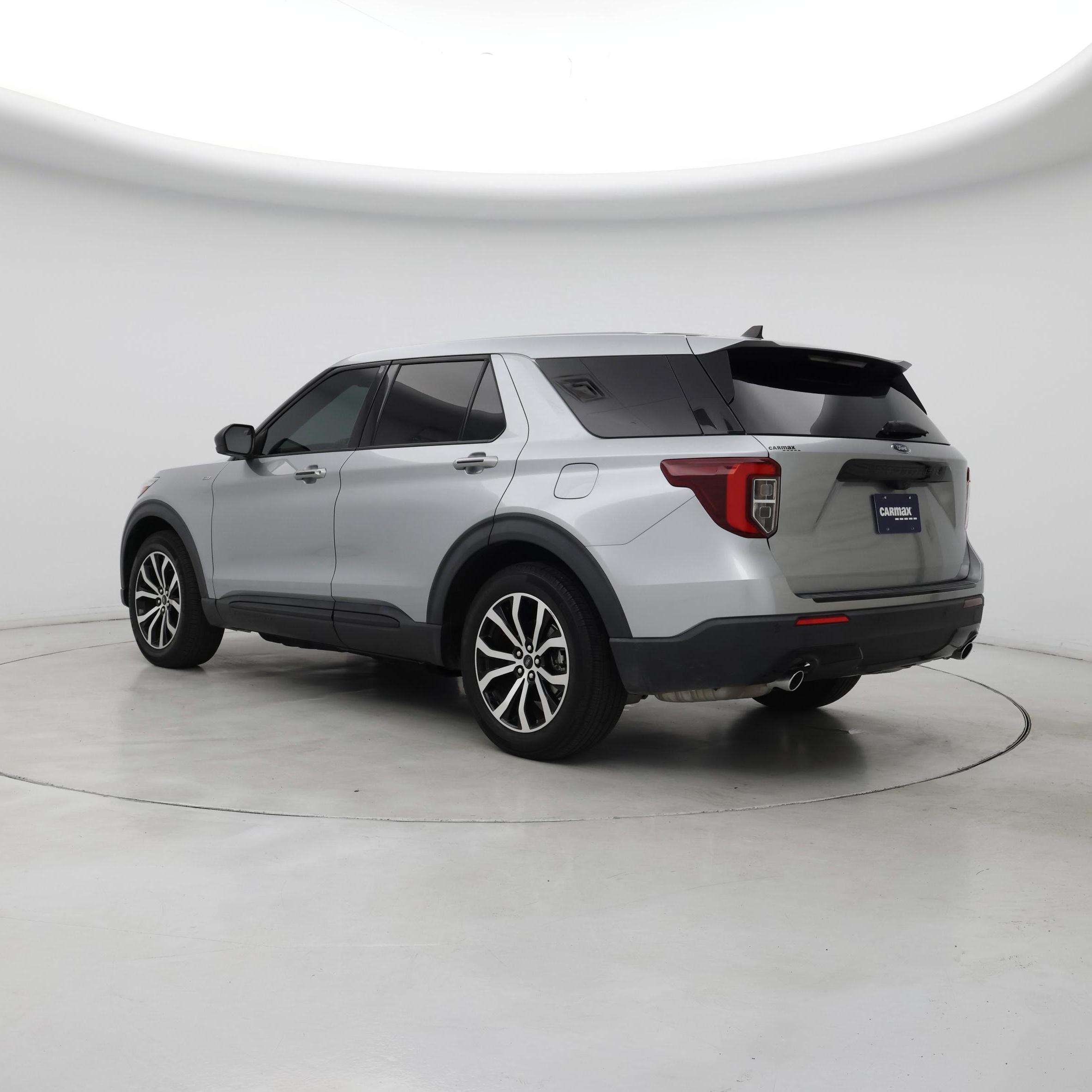 Thumbnail: 2022 Ford Explorer - 2