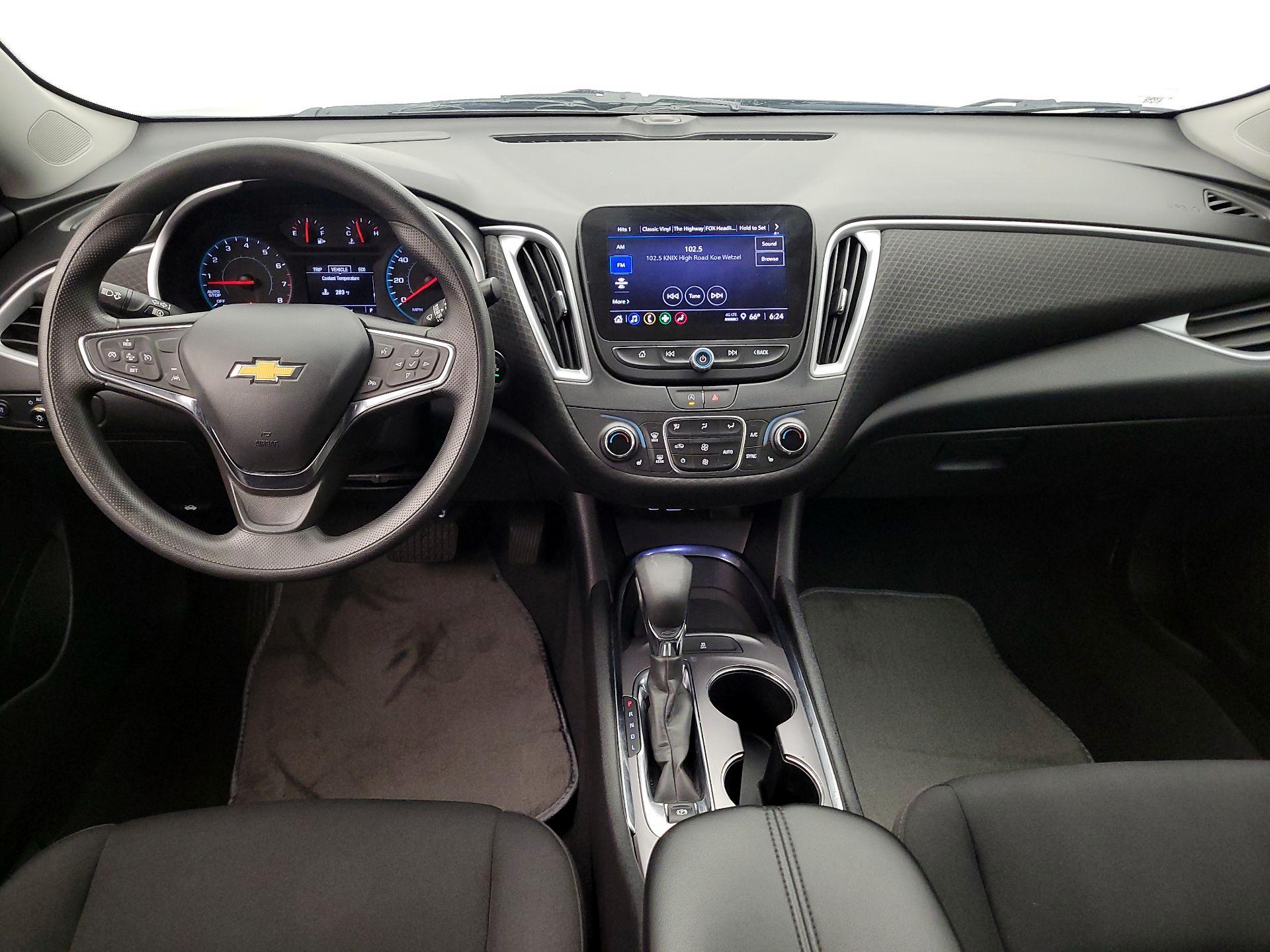 Thumbnail: 2023 Chevrolet Malibu - 9