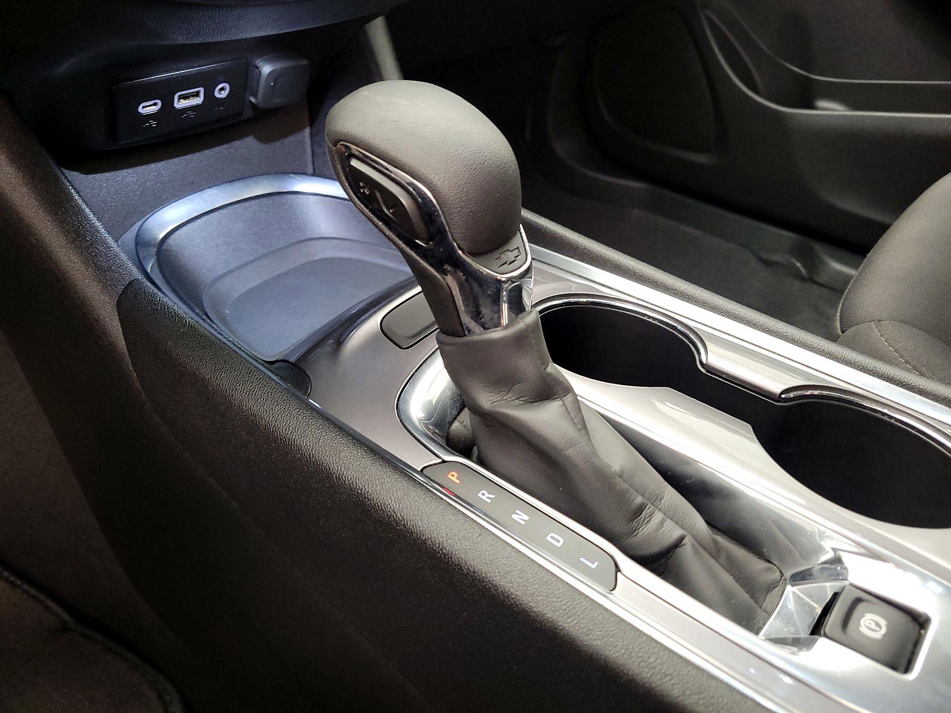 Thumbnail: 2023 Chevrolet Malibu - 17