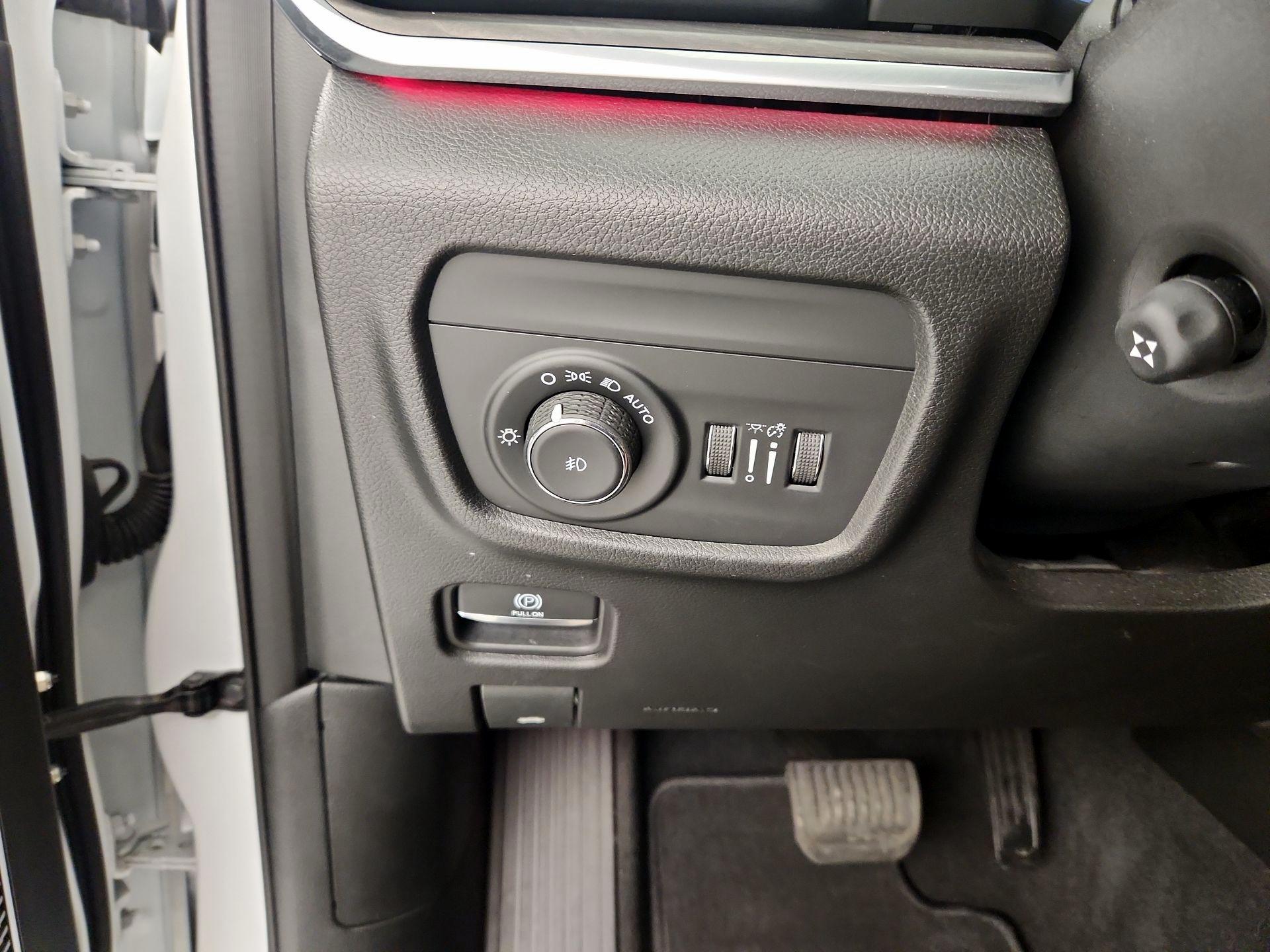 Thumbnail: 2022 Jeep Grand Cherokee - 13