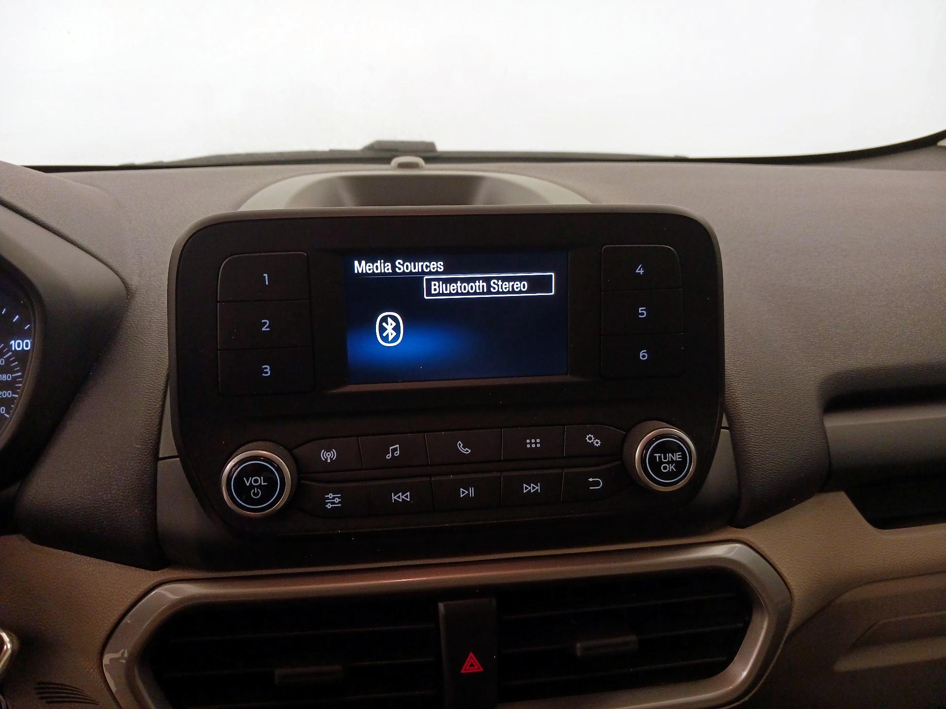 Thumbnail: 2021 Ford EcoSport - 16