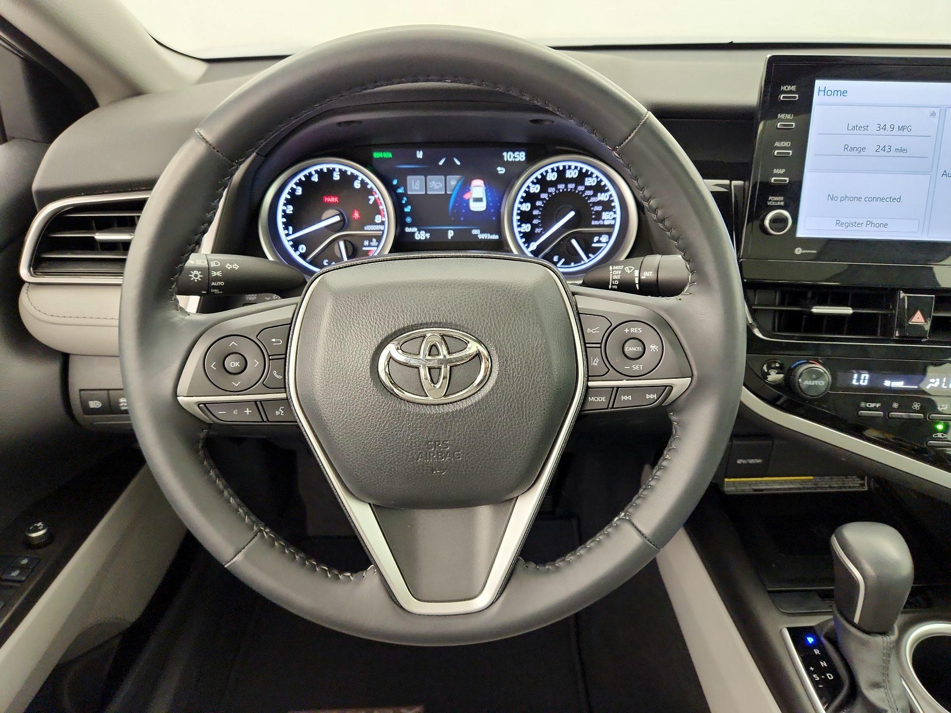 Thumbnail: 2021 Toyota Camry - 10