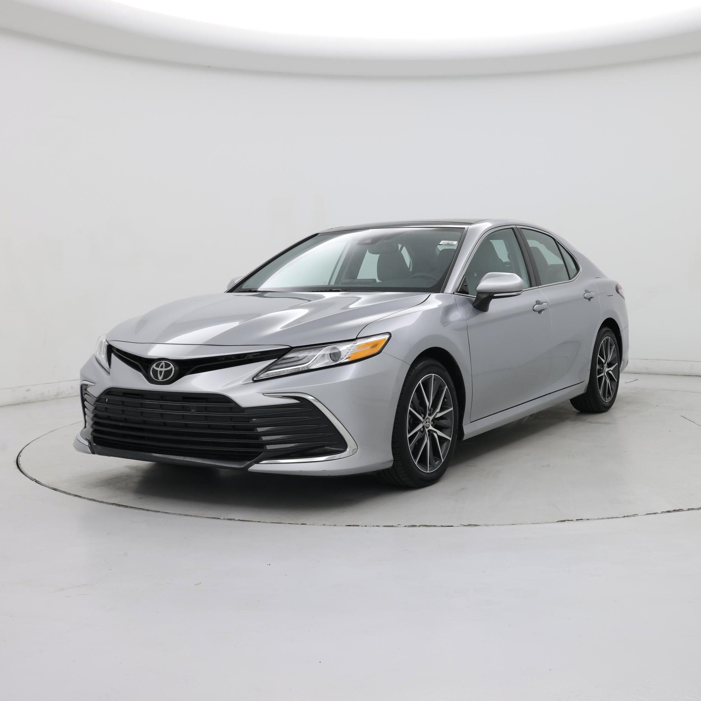 Thumbnail: 2021 Toyota Camry - 4