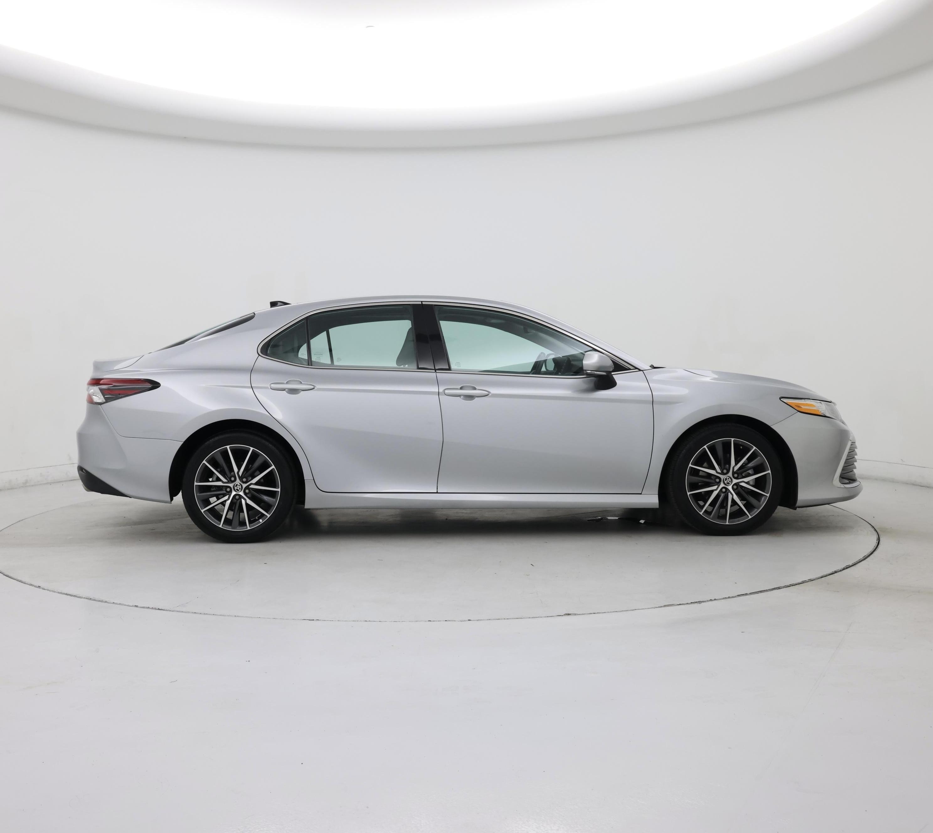 Thumbnail: 2021 Toyota Camry - 7