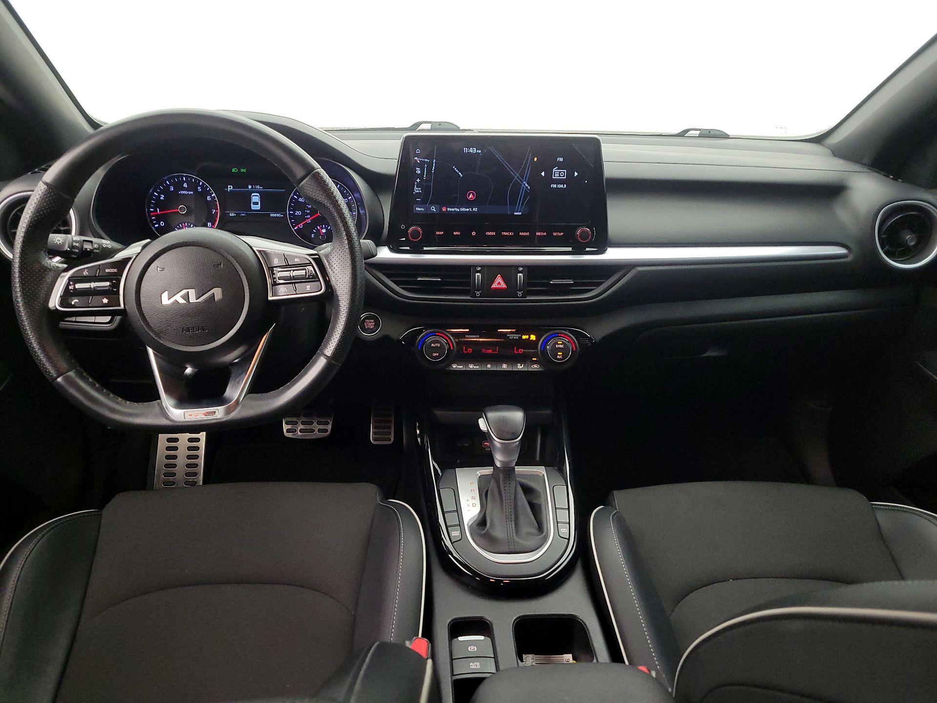 Thumbnail: 2023 Kia Forte - 9