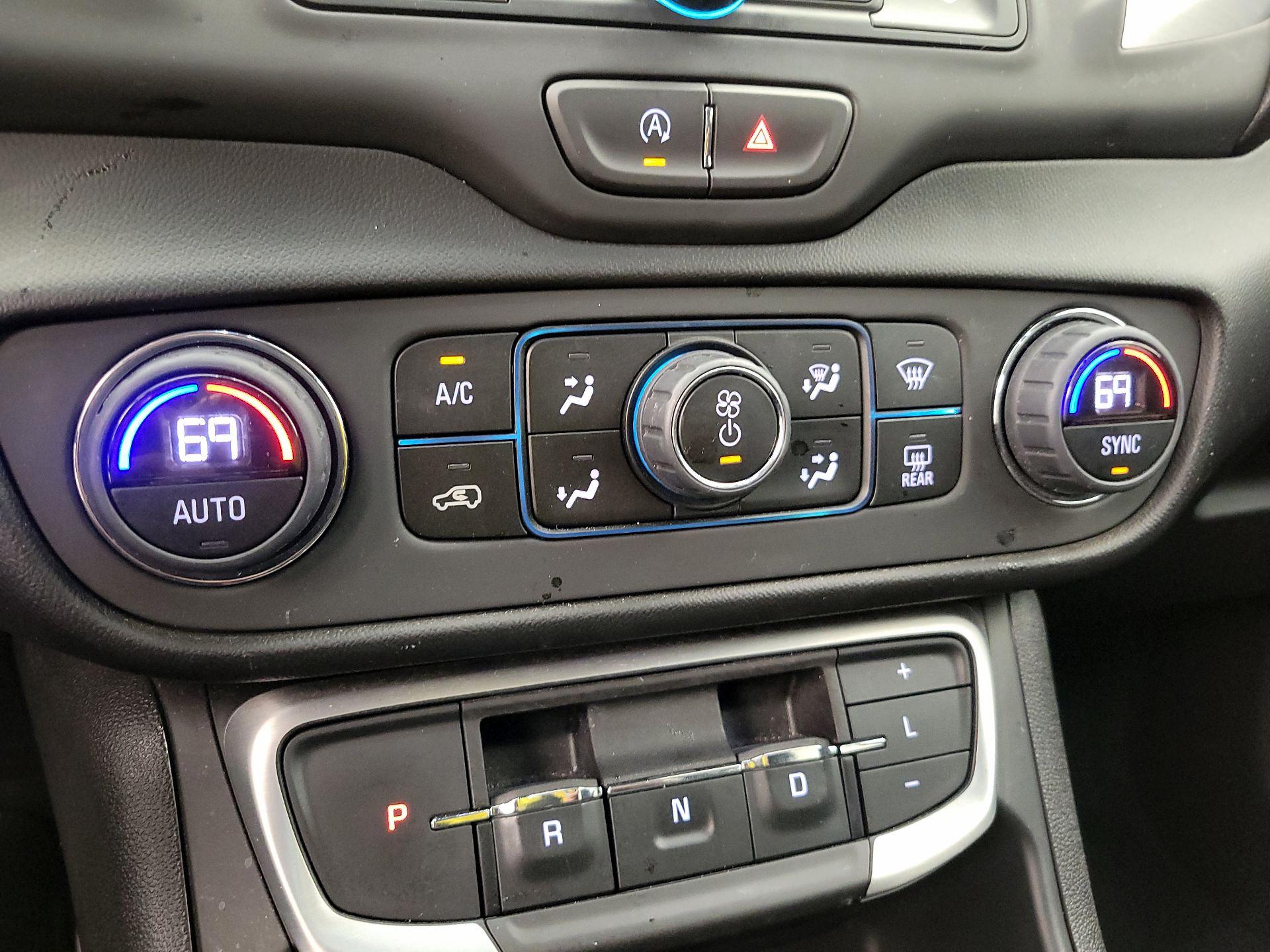 Thumbnail: 2023 GMC Terrain - 16