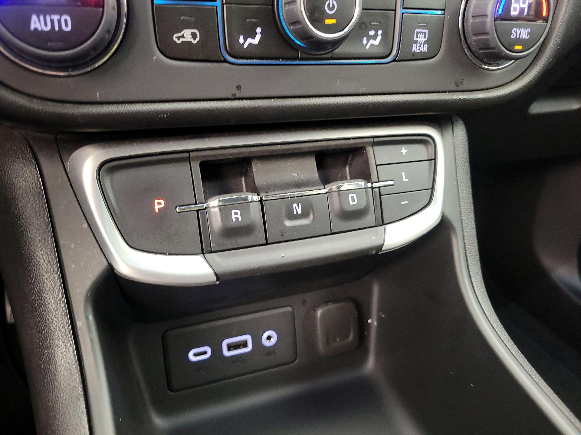 Thumbnail: 2023 GMC Terrain - 17