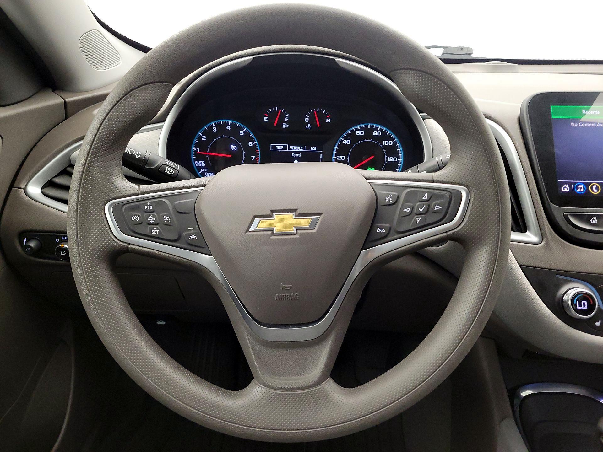 Thumbnail: 2023 Chevrolet Malibu - 10