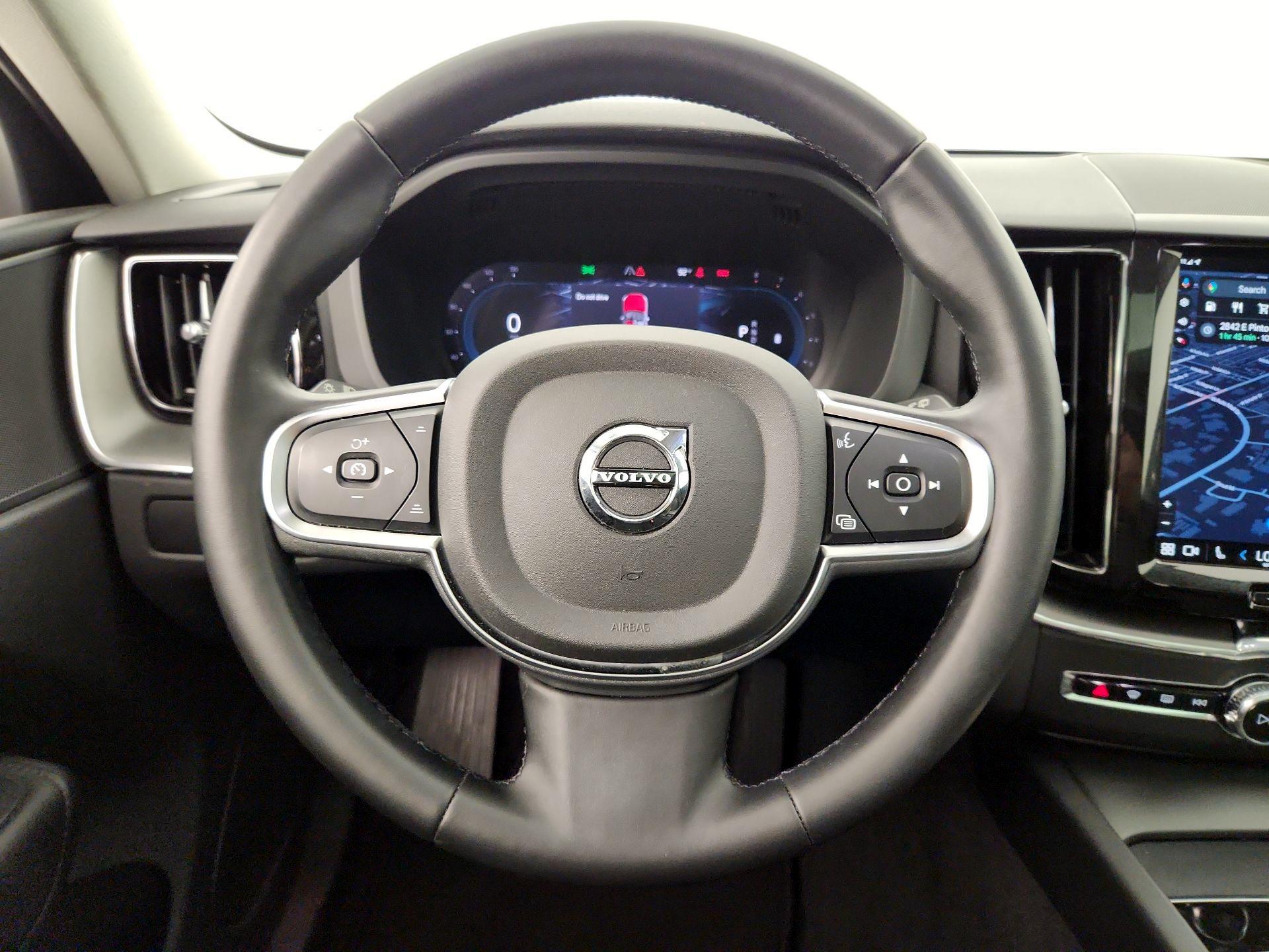 Thumbnail: 2024 Volvo XC60 - 10