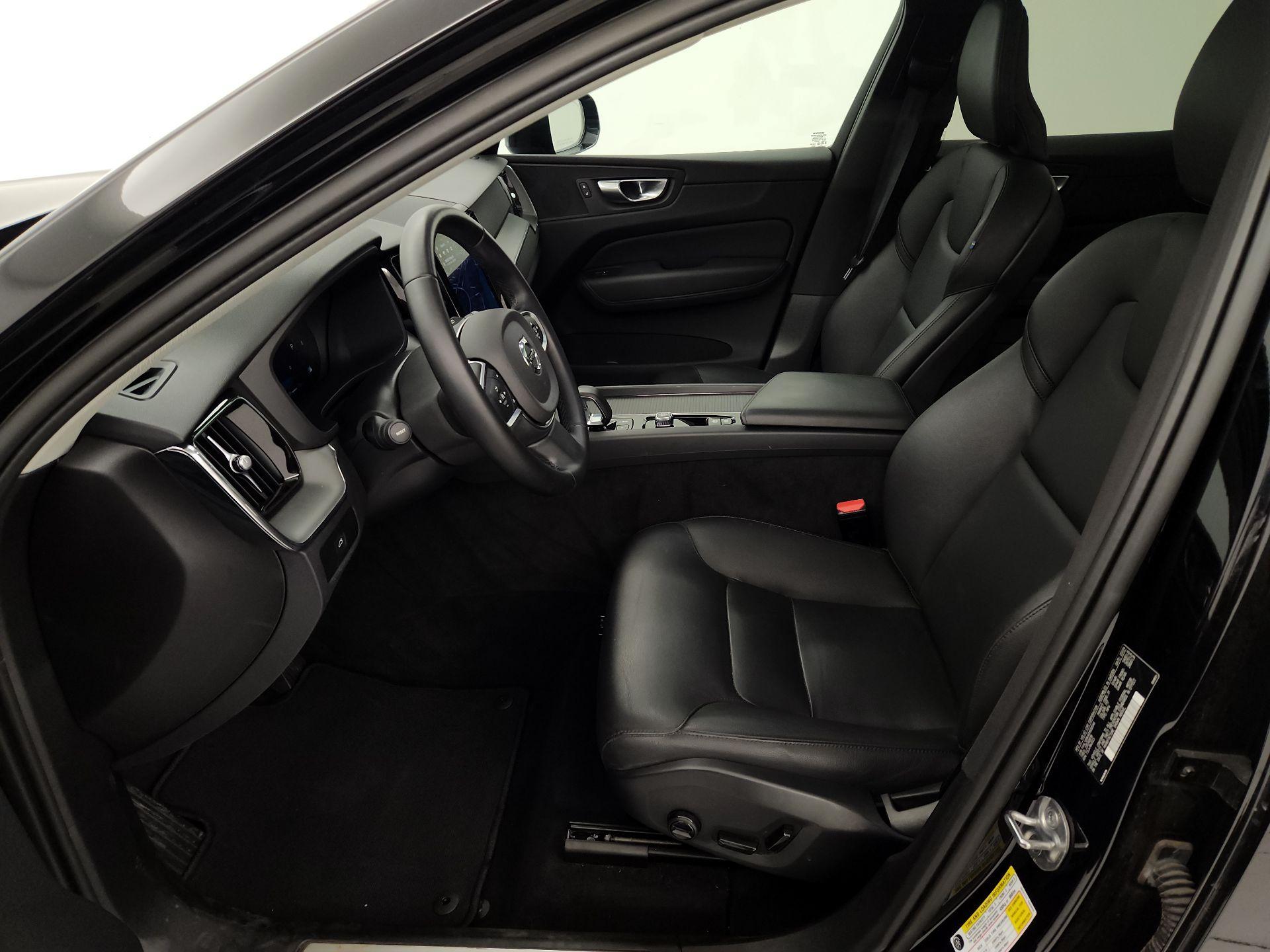 Thumbnail: 2024 Volvo XC60 - 11