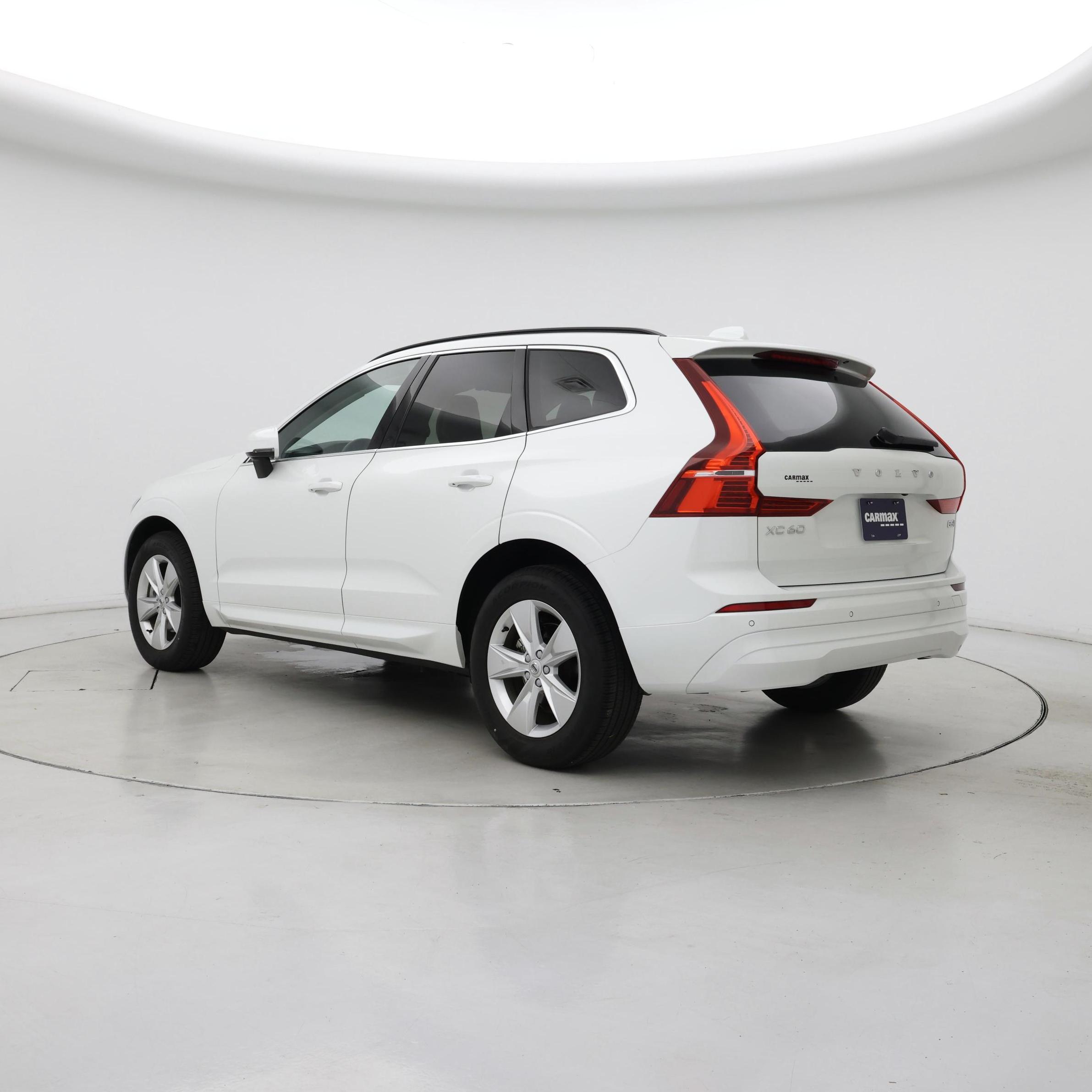 Thumbnail: 2022 Volvo XC60 - 2