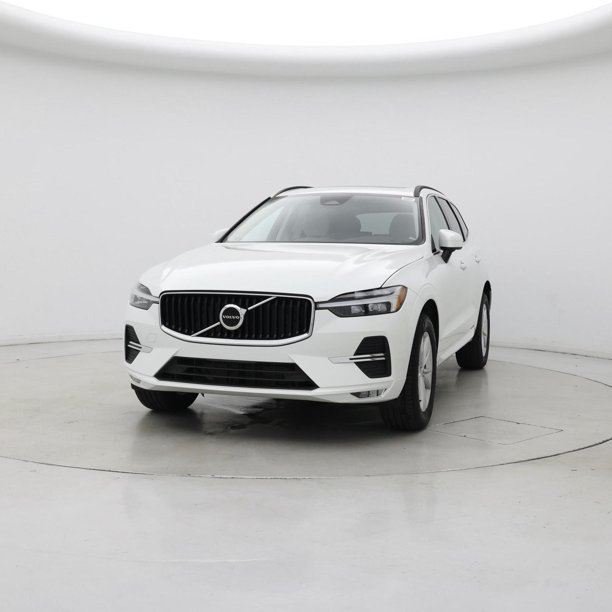 Thumbnail: 2022 Volvo XC60 - 4