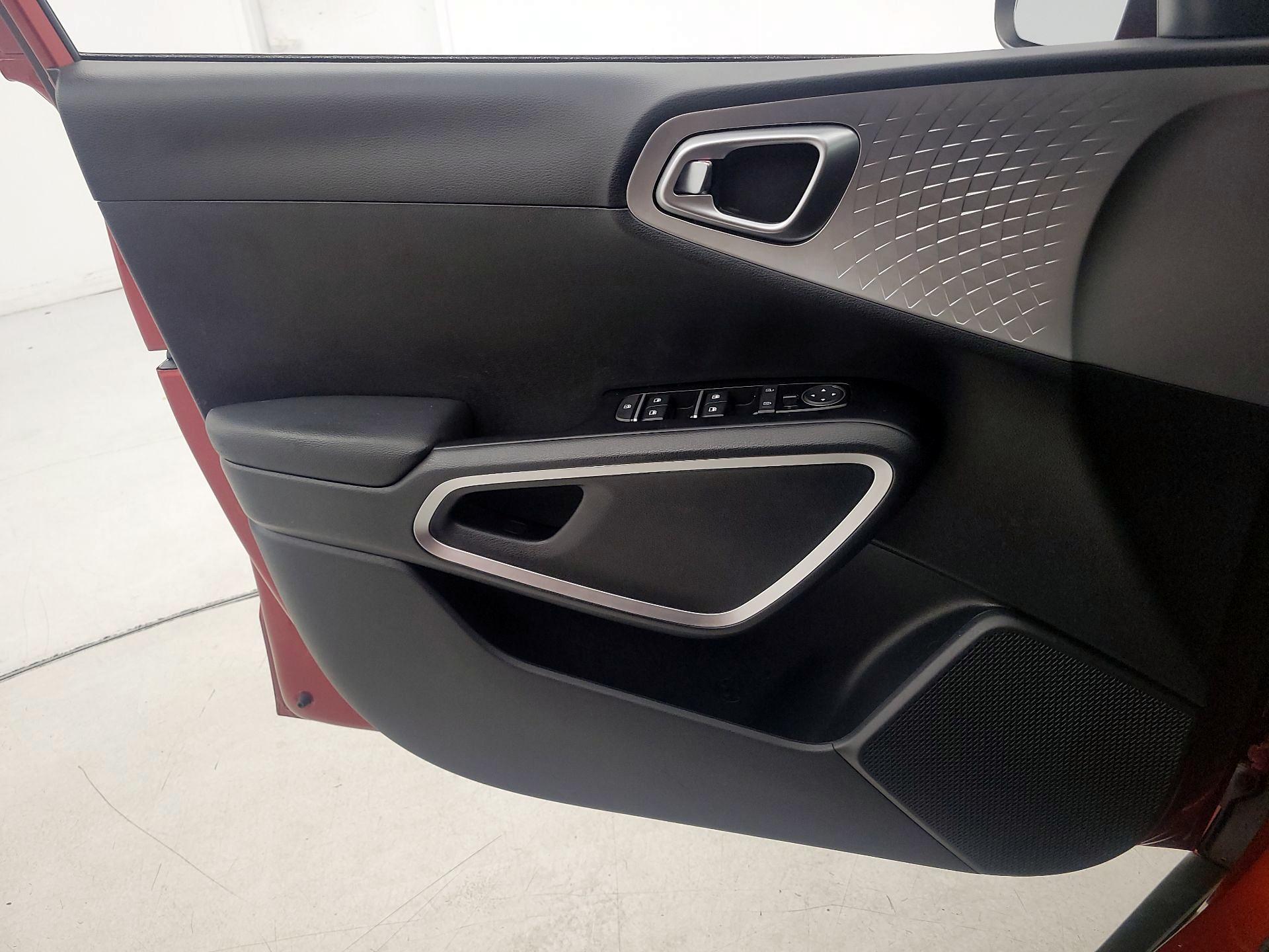 Thumbnail: 2022 Kia Soul - 12