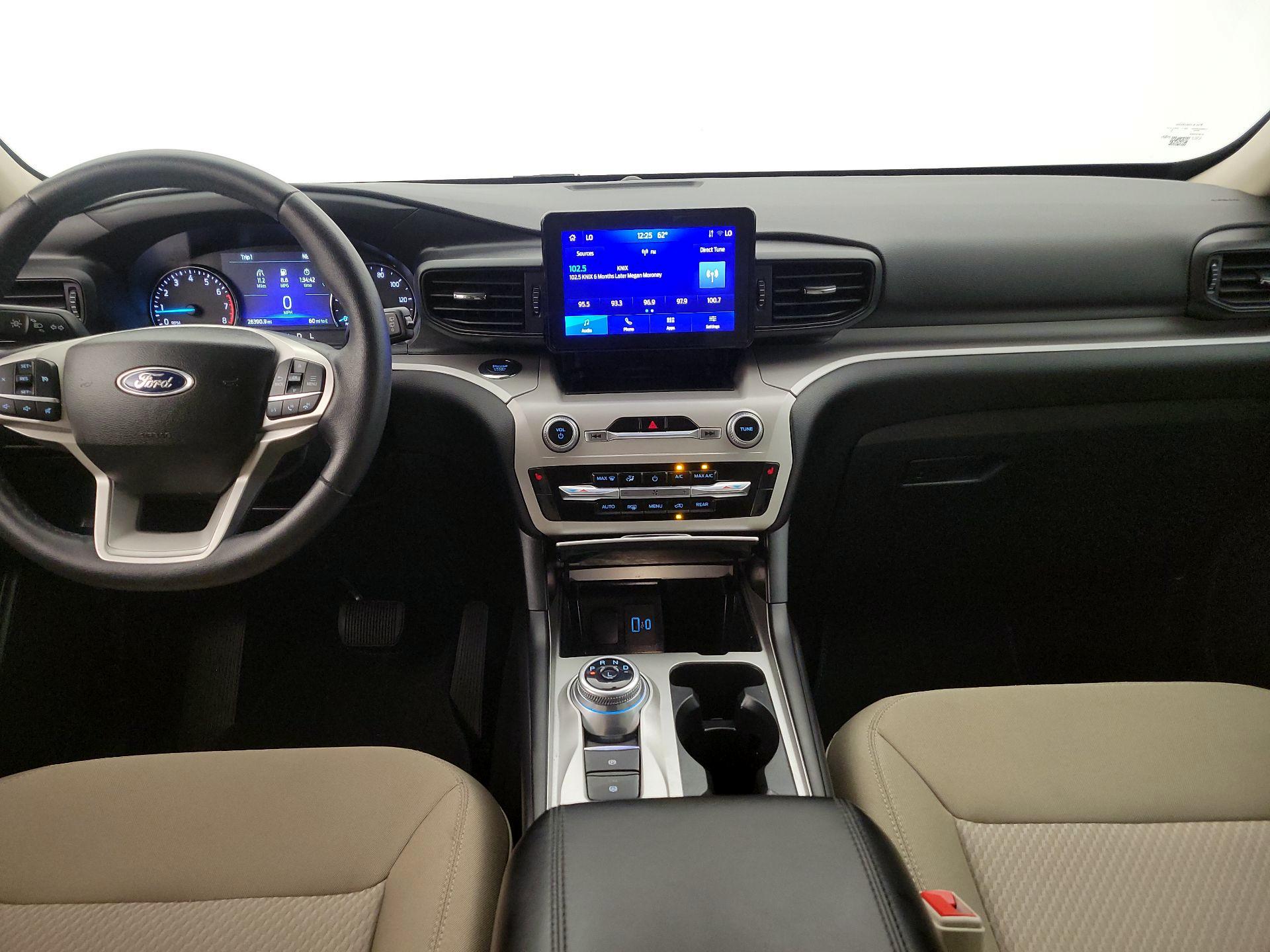 Thumbnail: 2023 Ford Explorer - 9