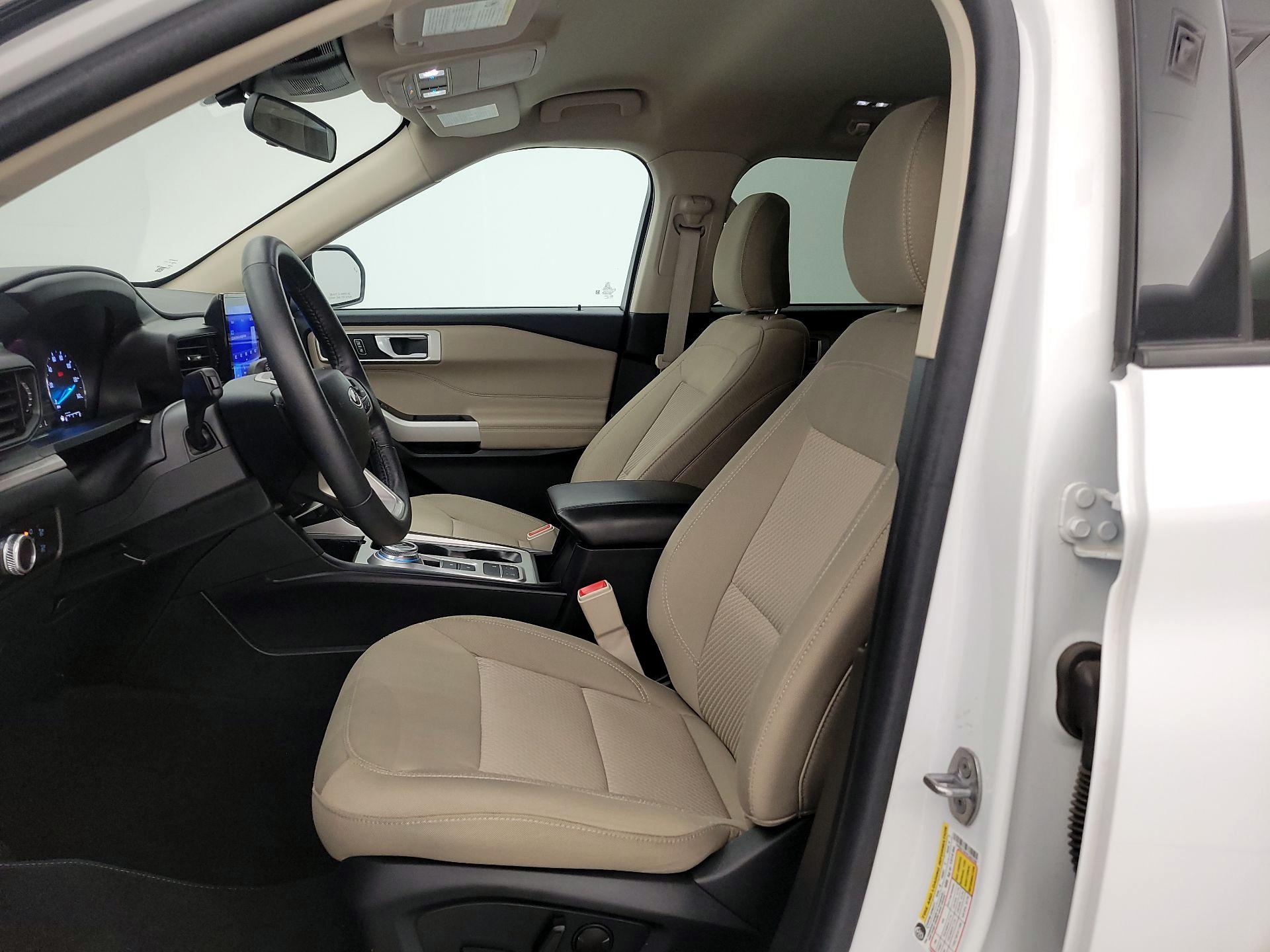 Thumbnail: 2023 Ford Explorer - 11