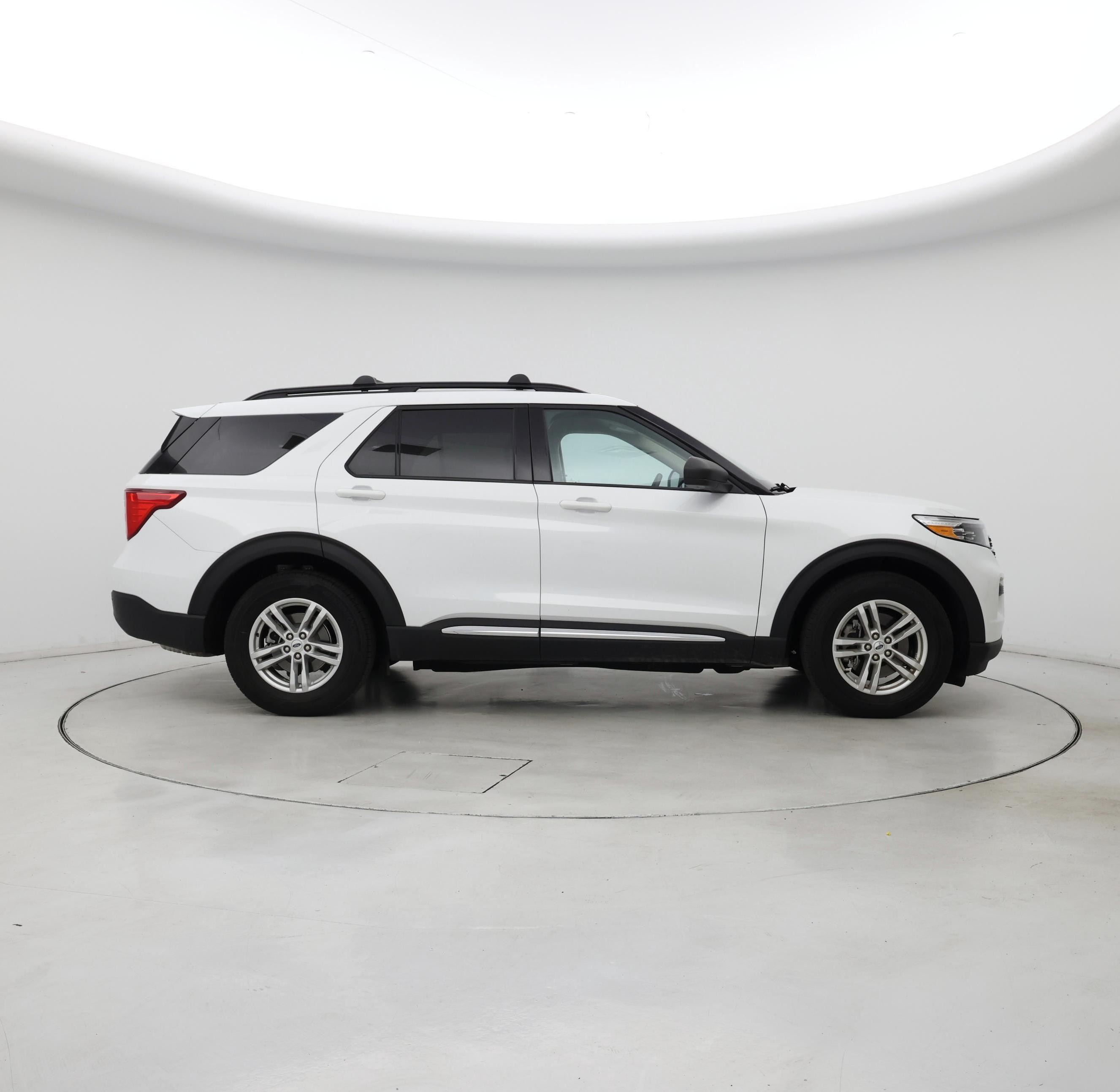 Thumbnail: 2023 Ford Explorer - 7