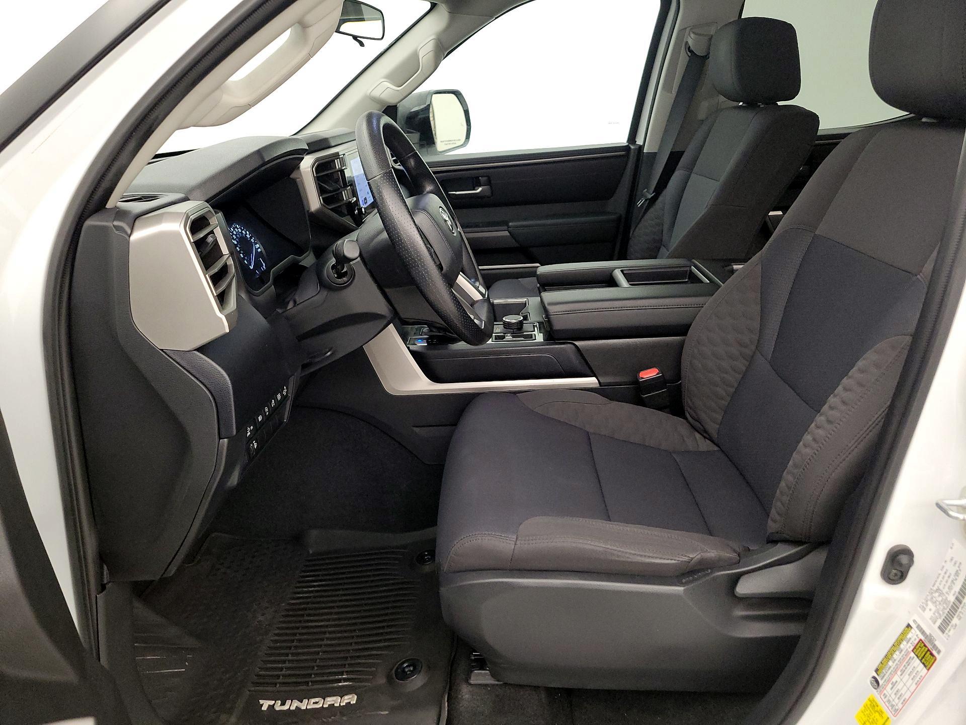 Thumbnail: 2024 Toyota Tundra - 11