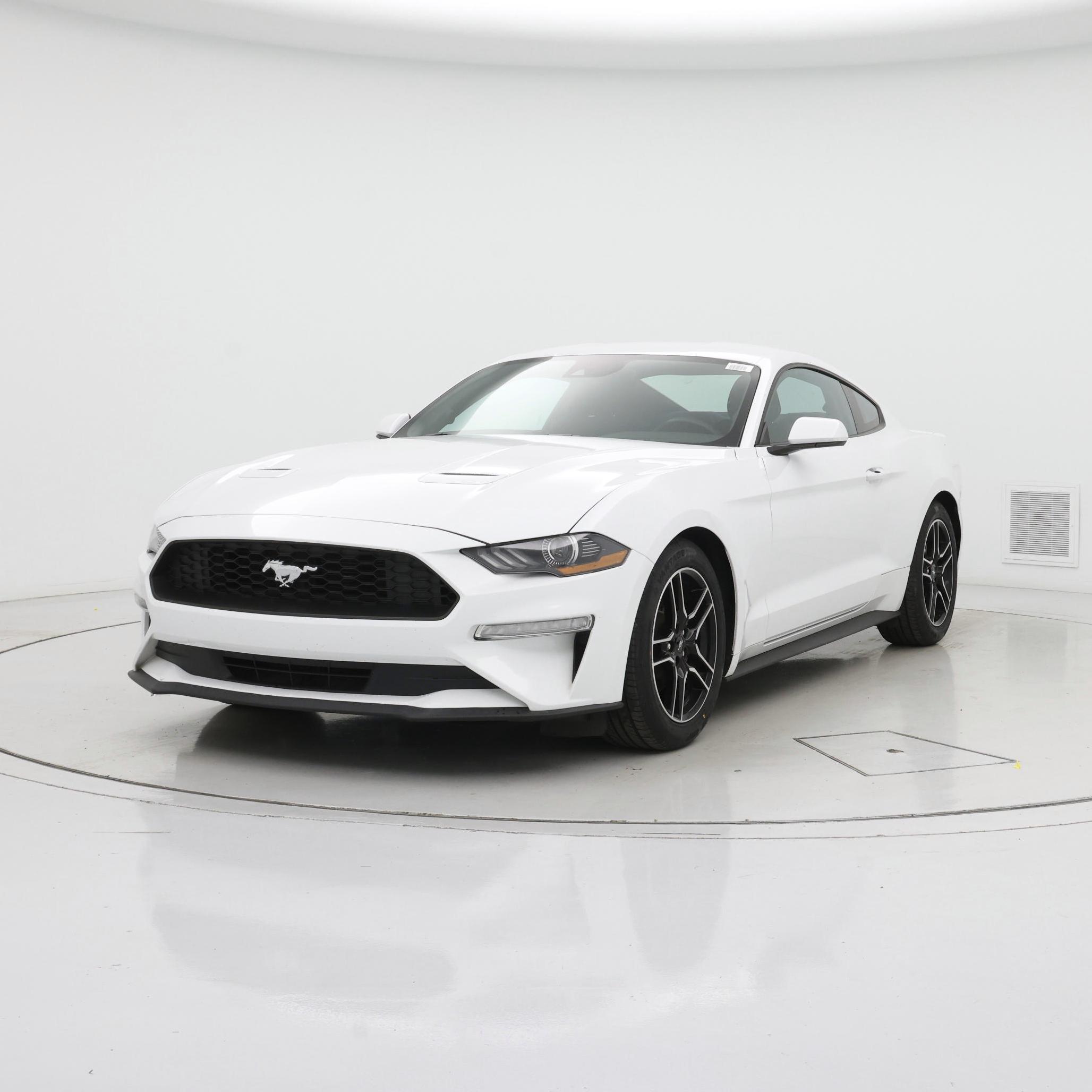 Thumbnail: 2022 Ford Mustang - 4