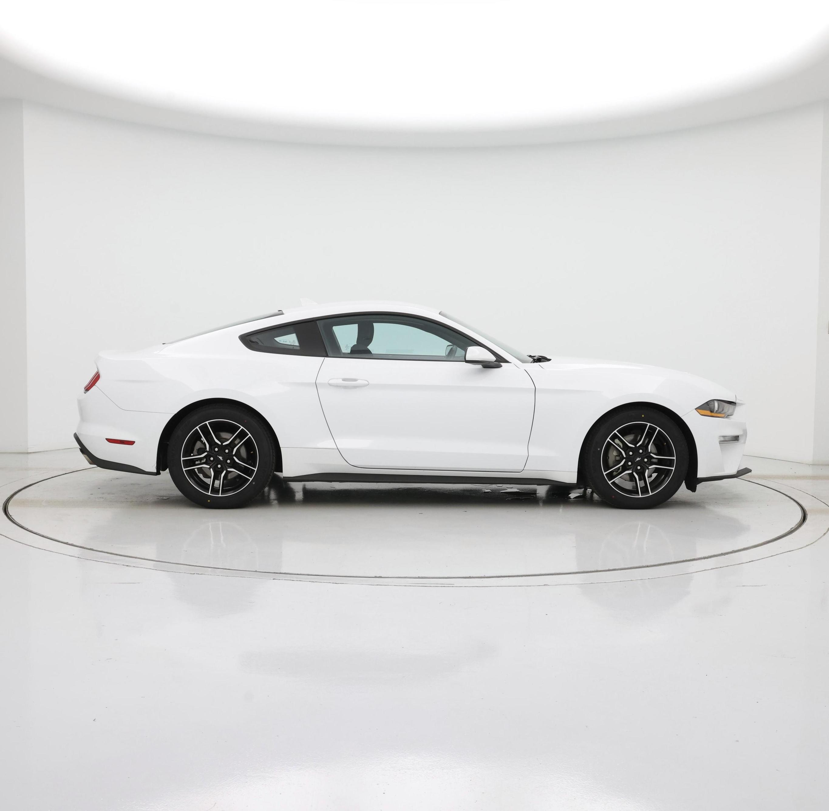 Thumbnail: 2022 Ford Mustang - 7
