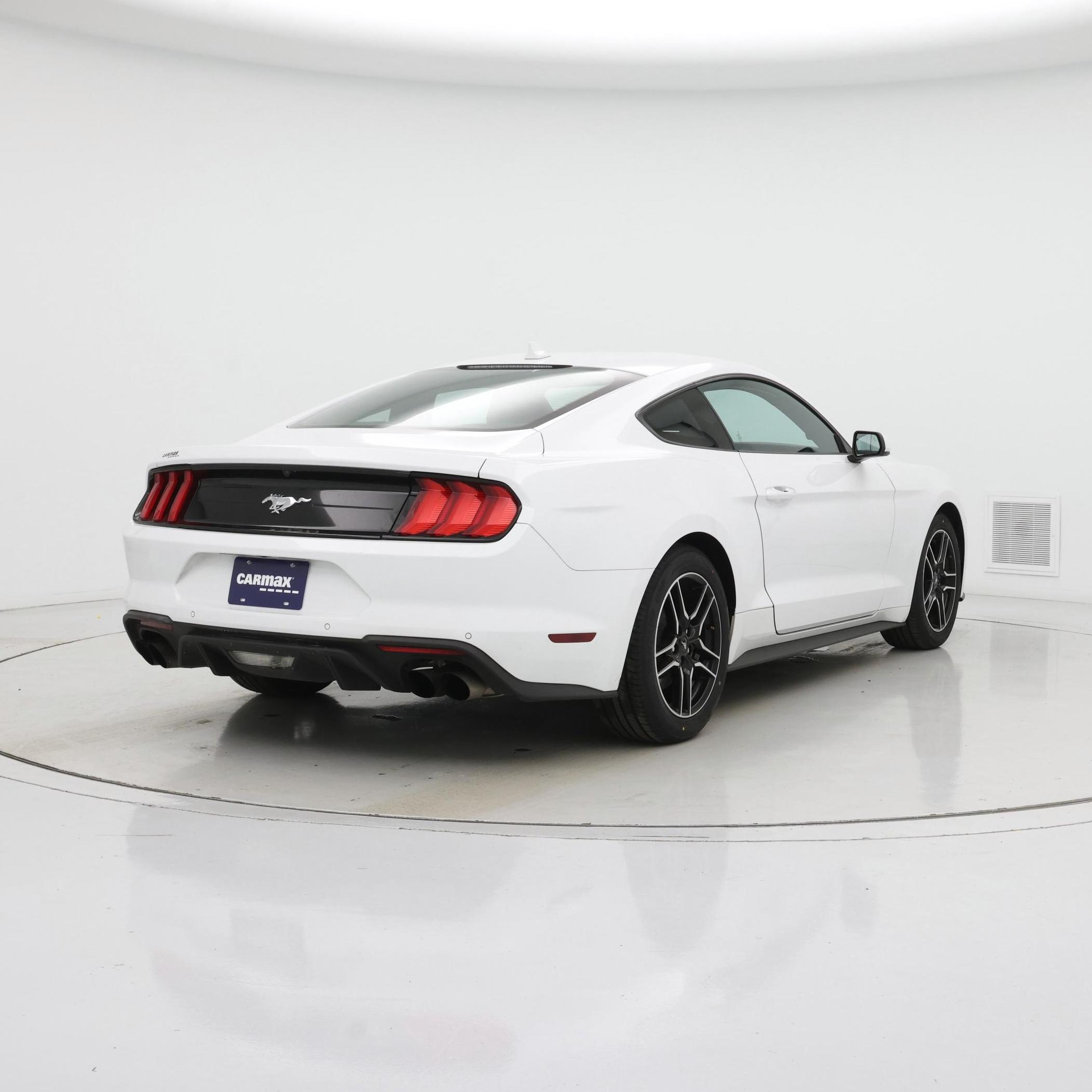 Thumbnail: 2022 Ford Mustang - 8