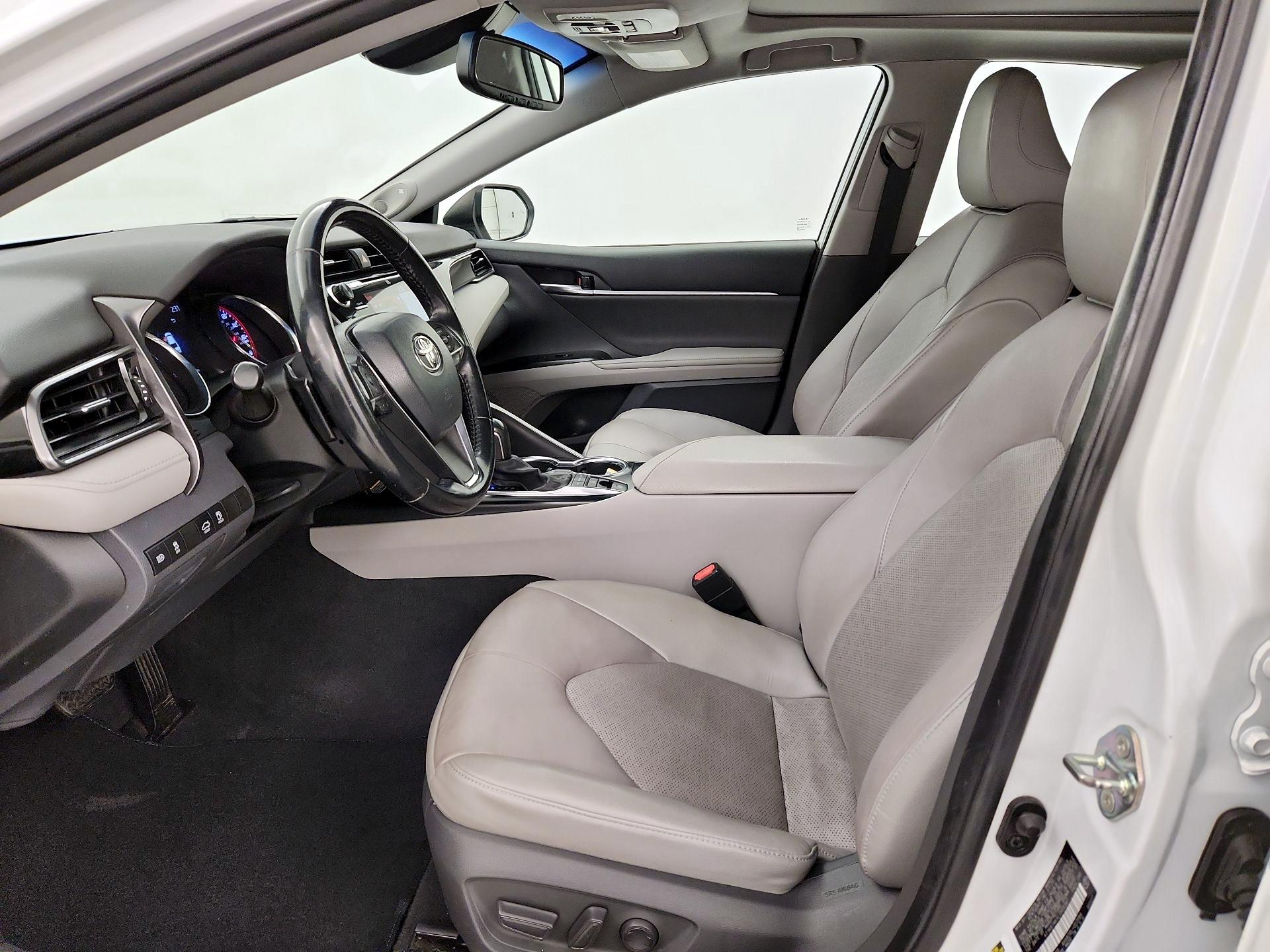 Thumbnail: 2020 Toyota Camry - 11