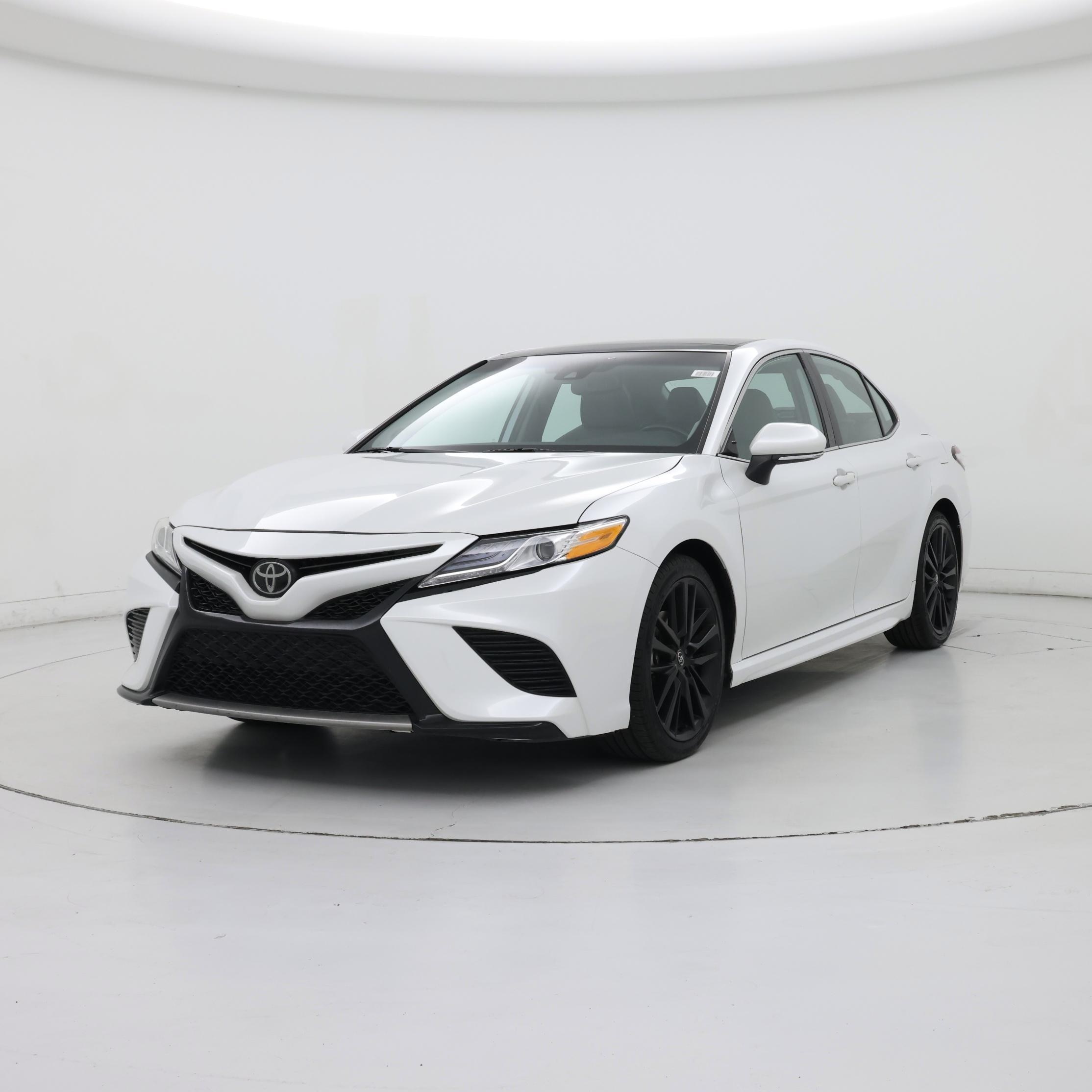 Thumbnail: 2020 Toyota Camry - 4