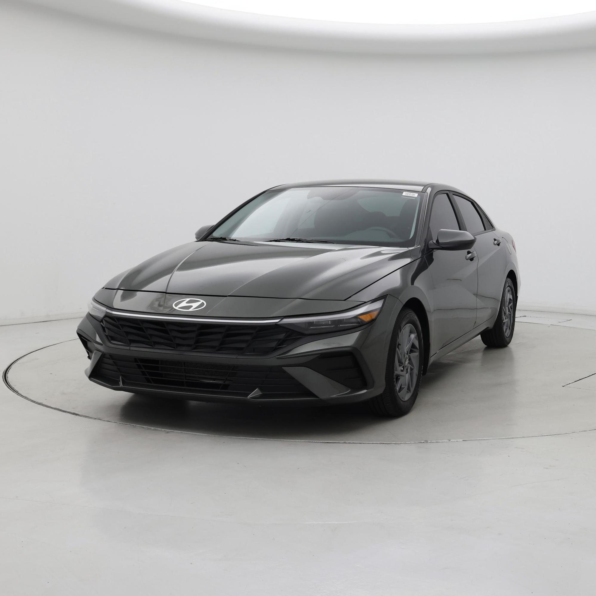 Thumbnail: 2024 Hyundai Elantra - 4