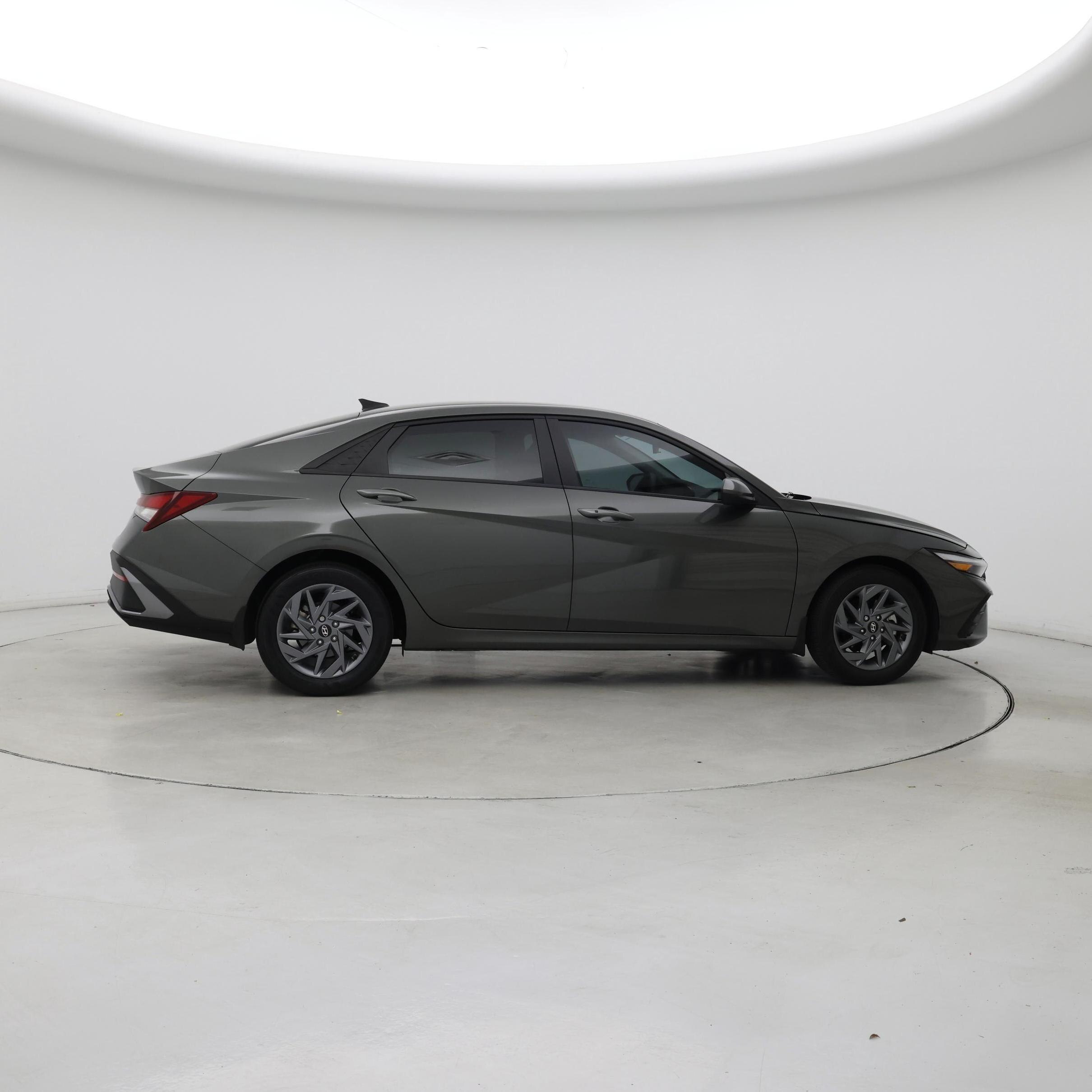 Thumbnail: 2024 Hyundai Elantra - 7