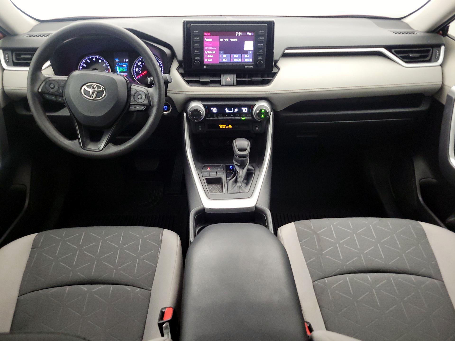 Thumbnail: 2021 Toyota RAV4 - 9