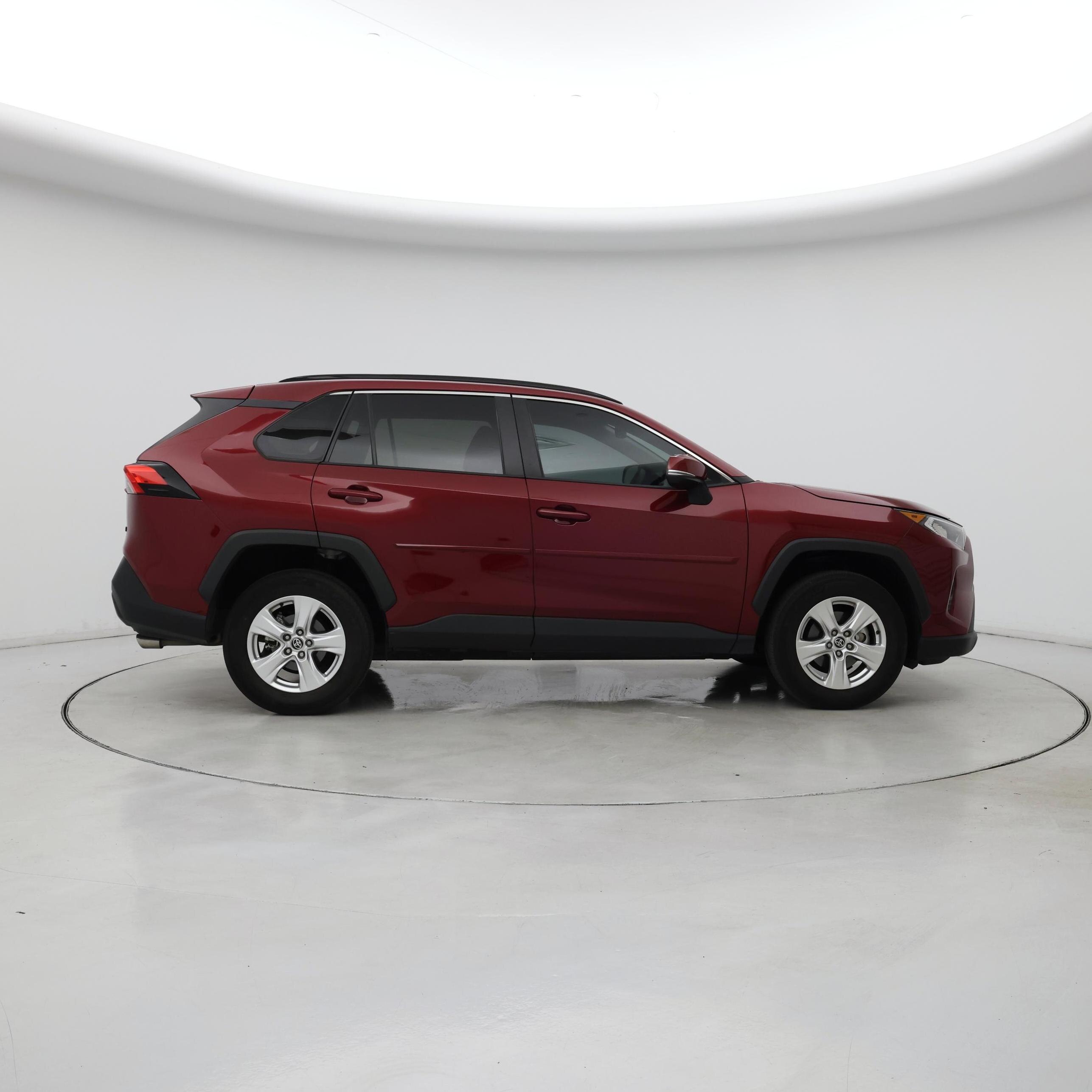 Thumbnail: 2021 Toyota RAV4 - 7