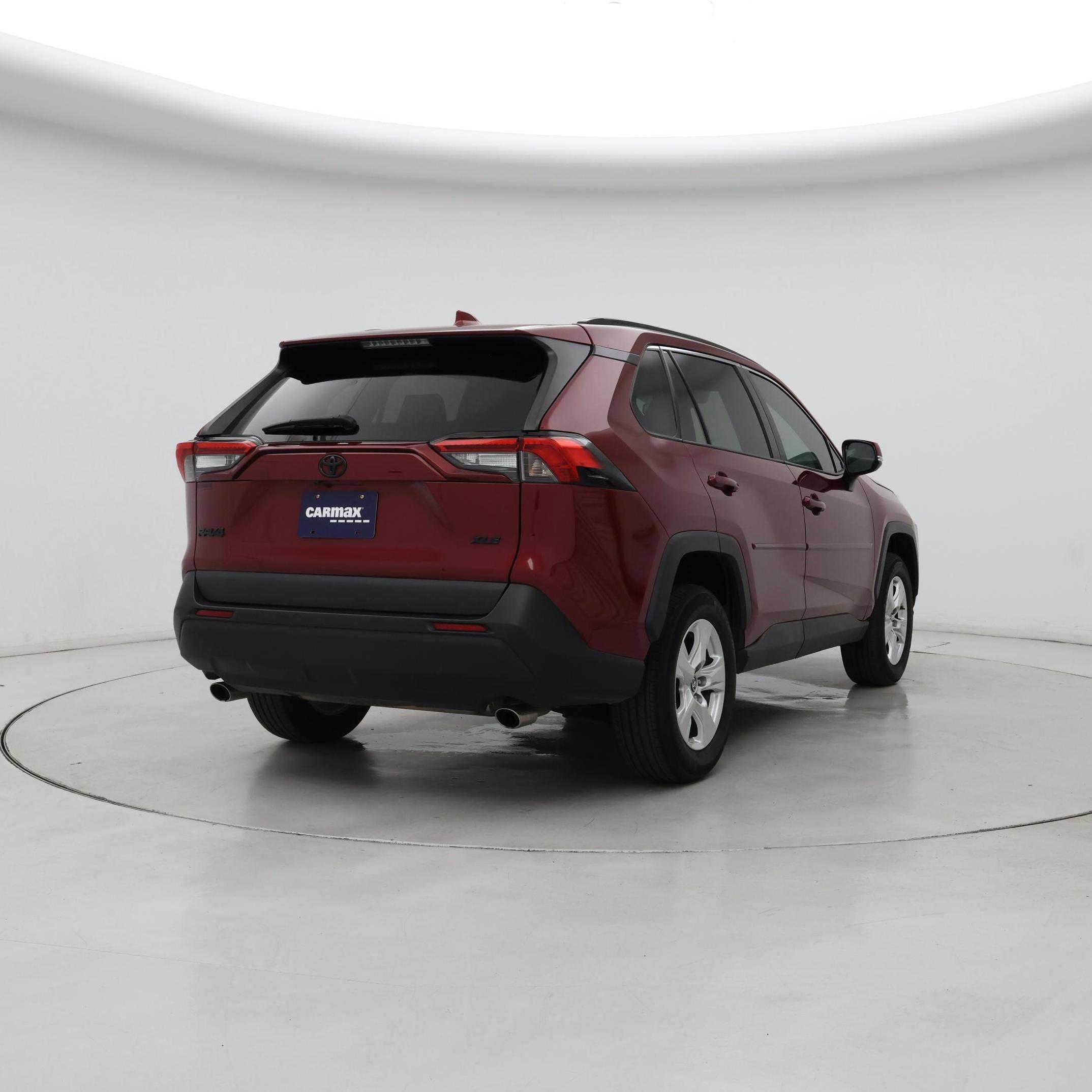 Thumbnail: 2021 Toyota RAV4 - 8