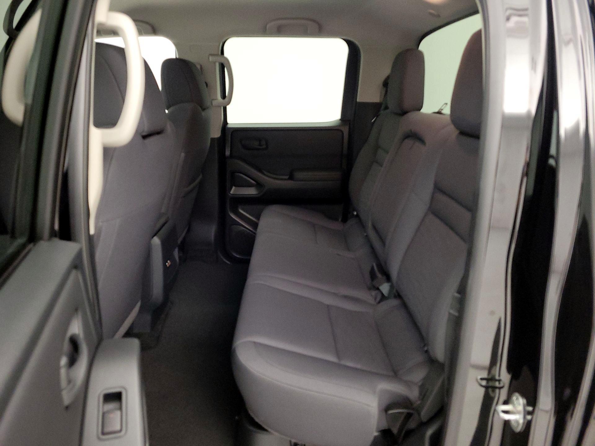 Thumbnail: 2022 Nissan Frontier - 19