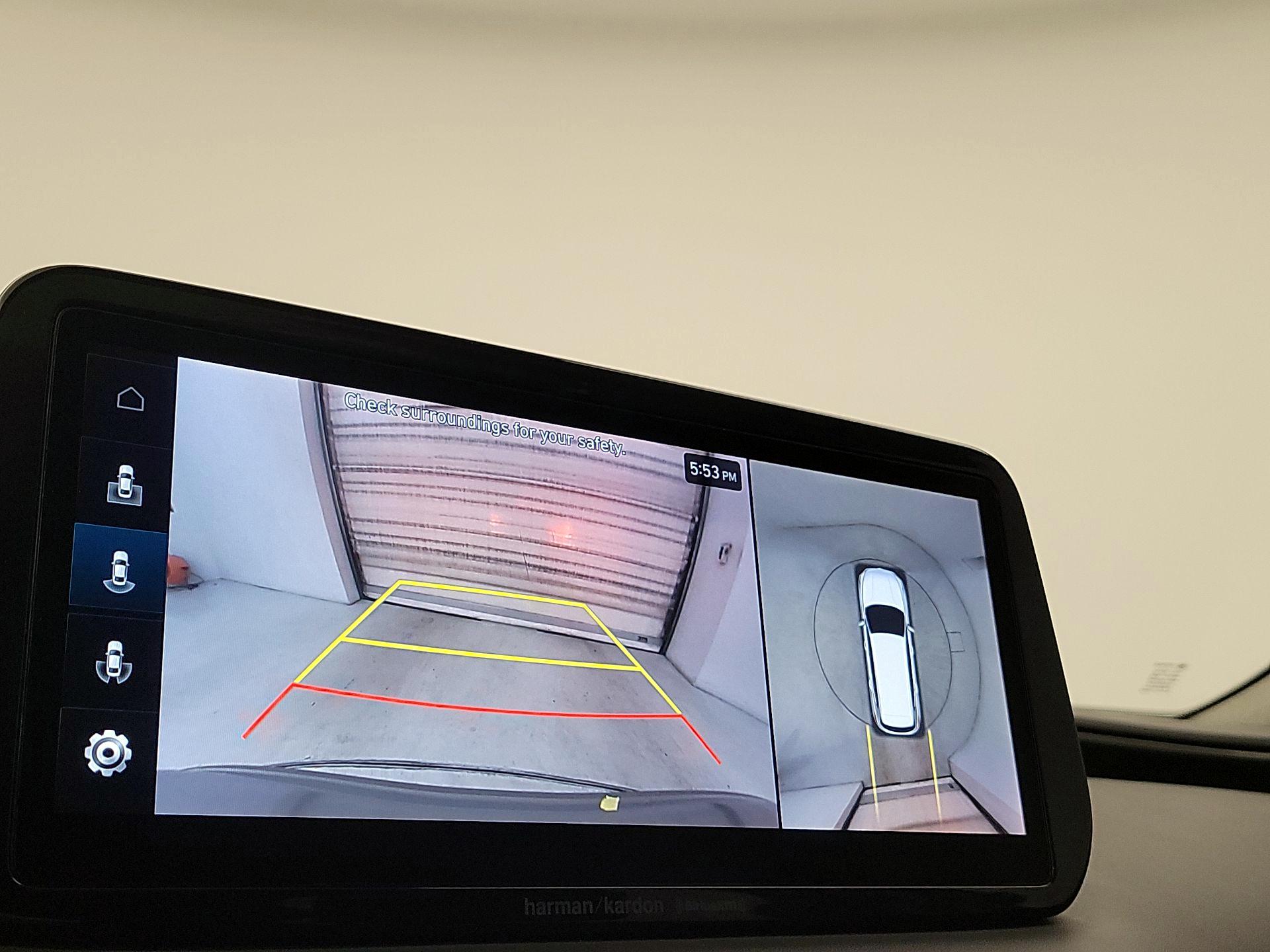 Thumbnail: 2023 Hyundai Santa Fe - 15