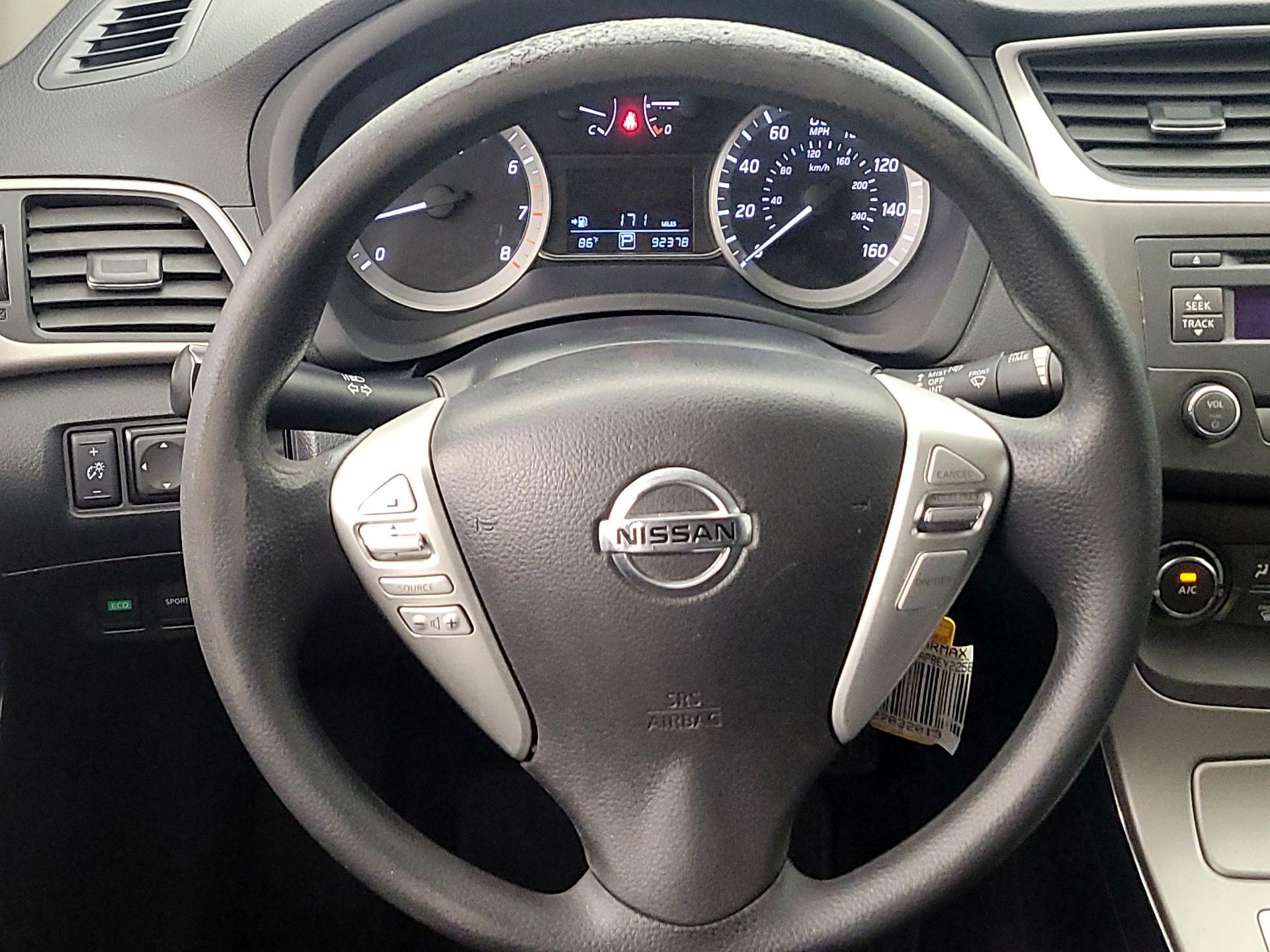 Thumbnail: 2014 Nissan Sentra - 10