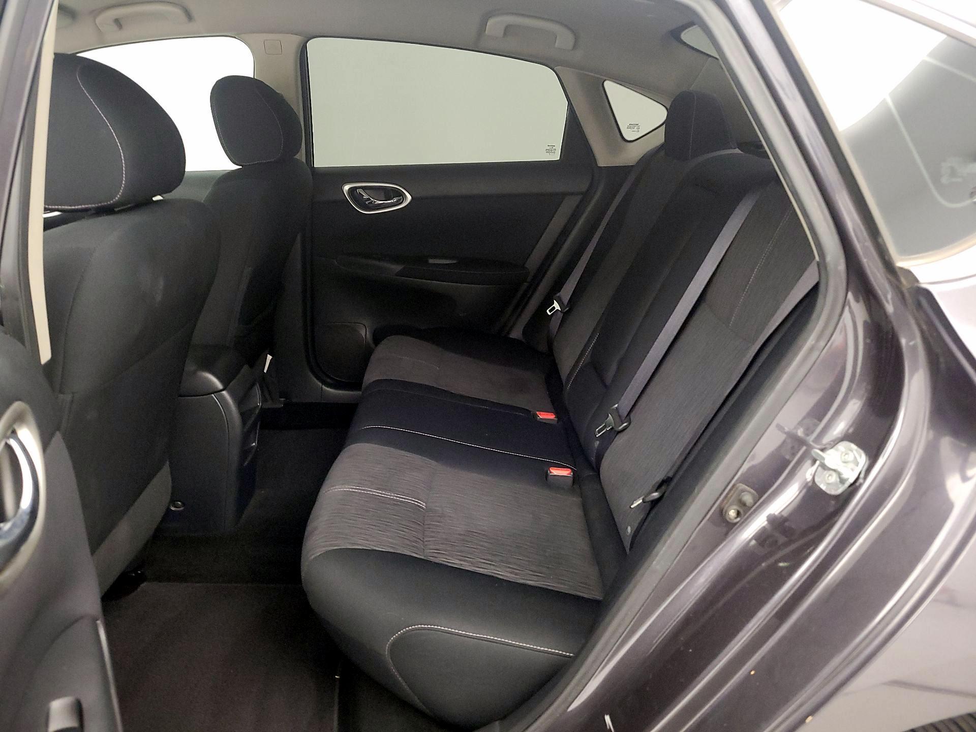 Thumbnail: 2014 Nissan Sentra - 18