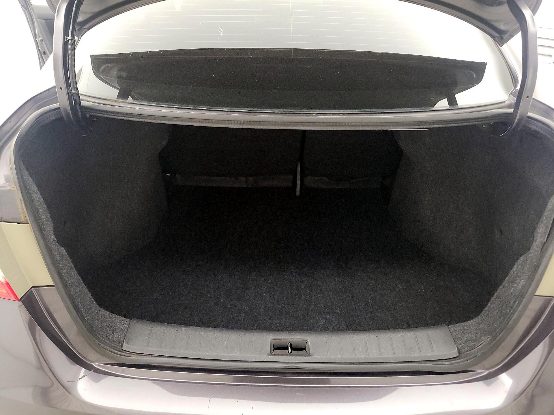Thumbnail: 2014 Nissan Sentra - 19