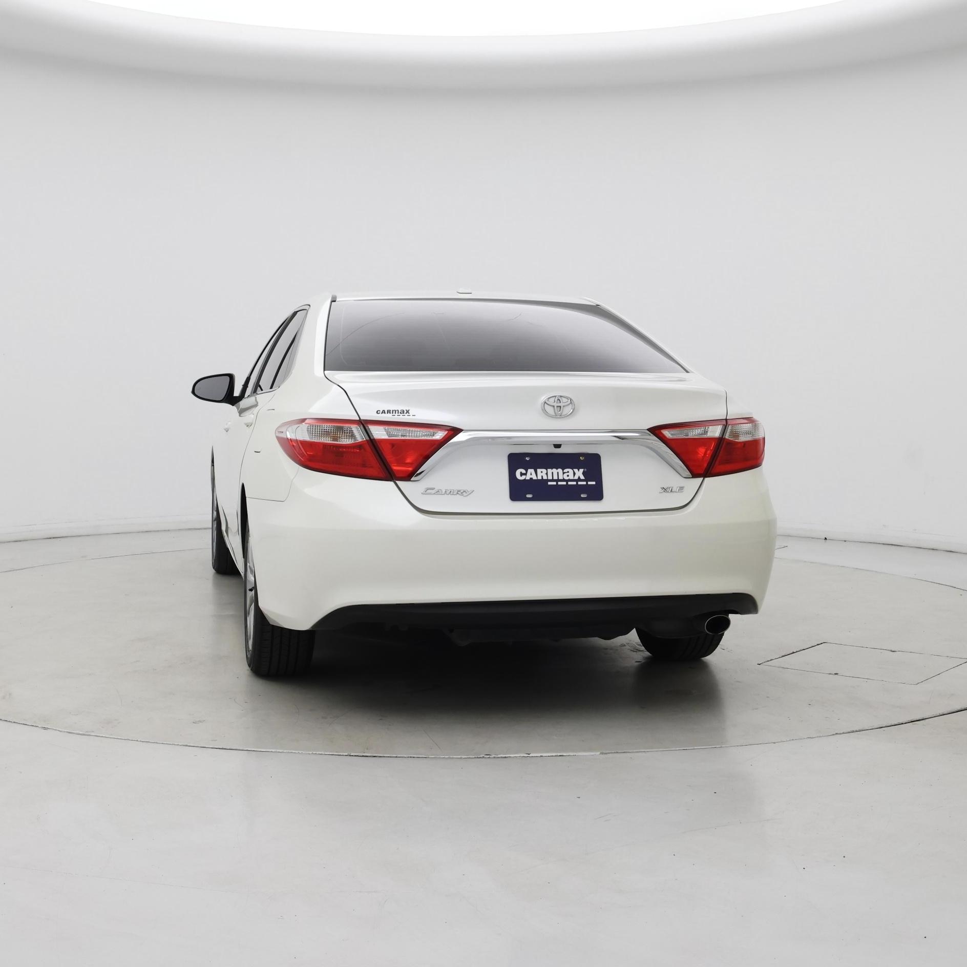 Thumbnail: 2015 Toyota Camry - 6