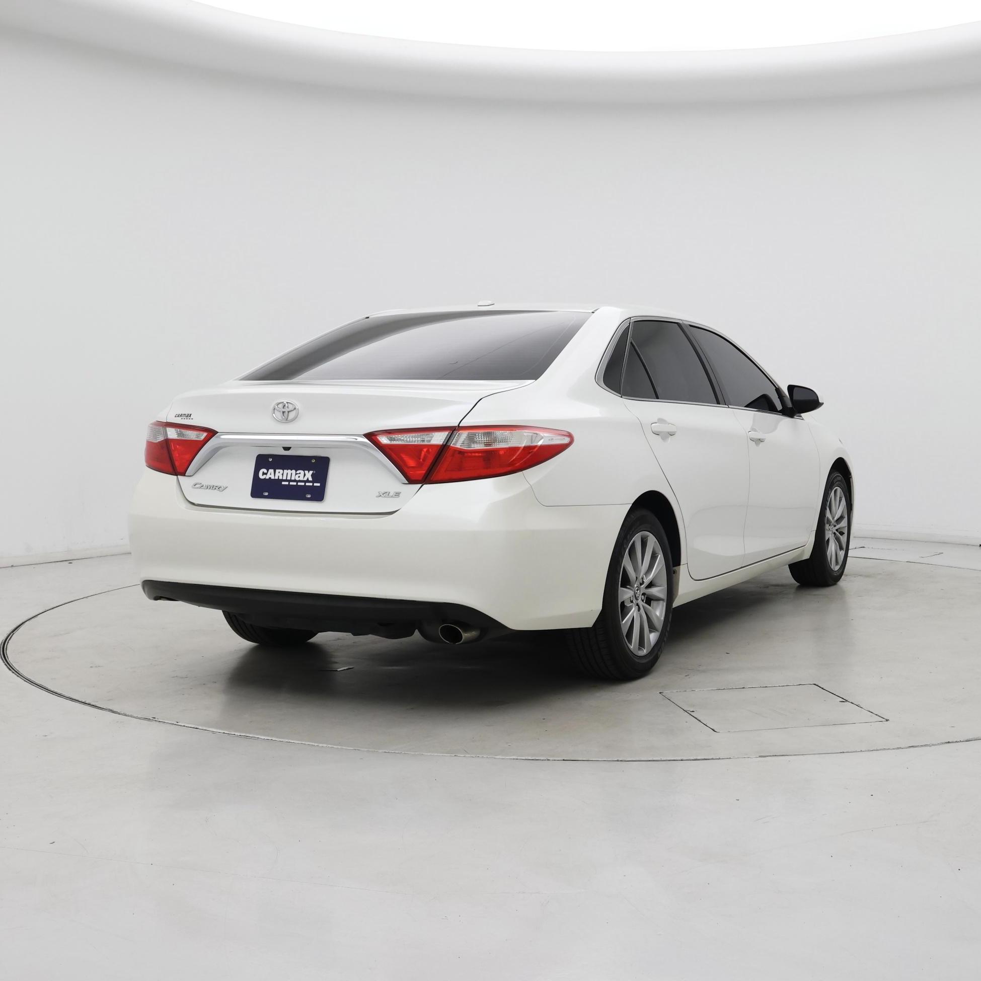 Thumbnail: 2015 Toyota Camry - 8