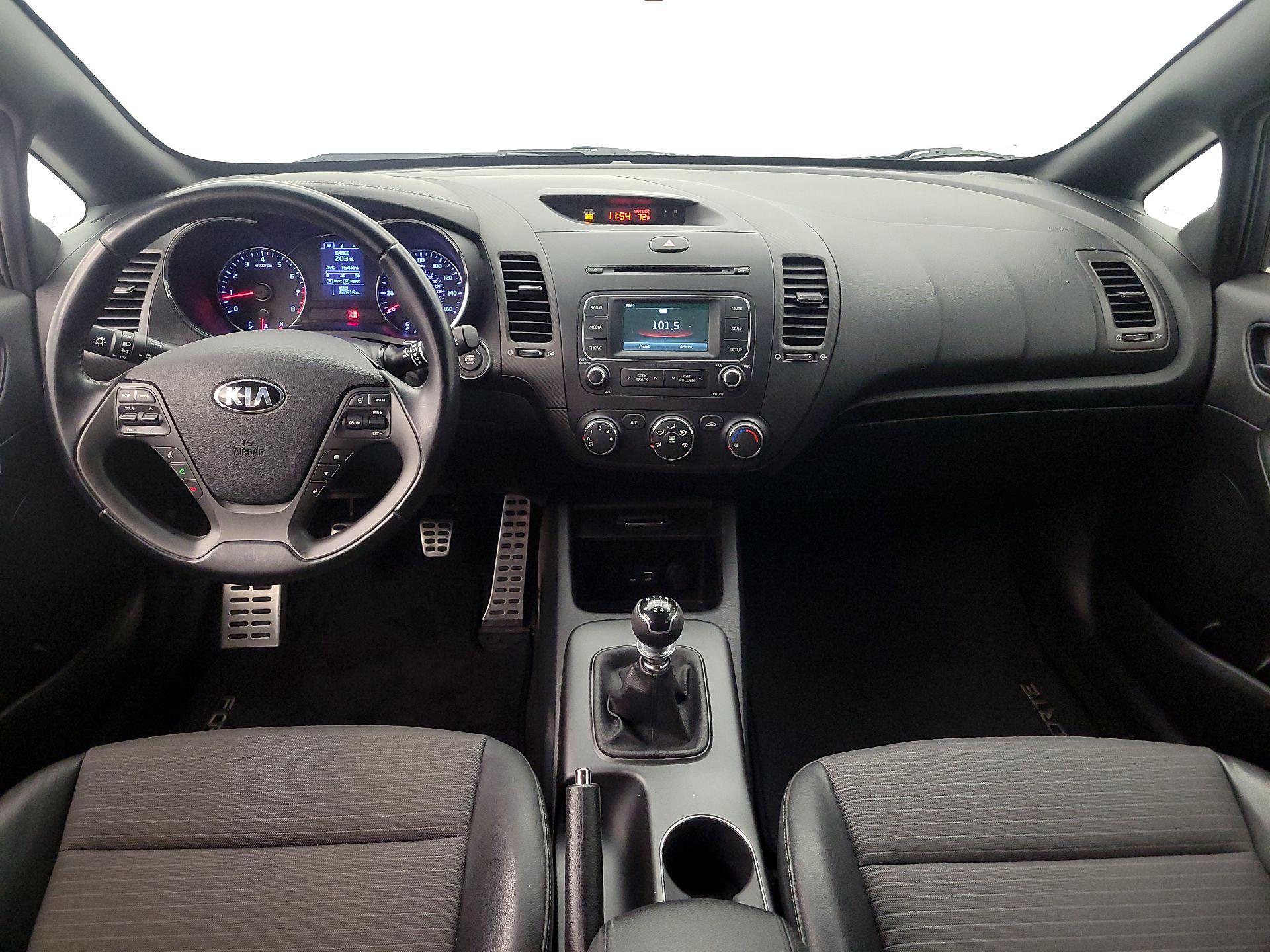 Thumbnail: 2016 Kia Forte - 9