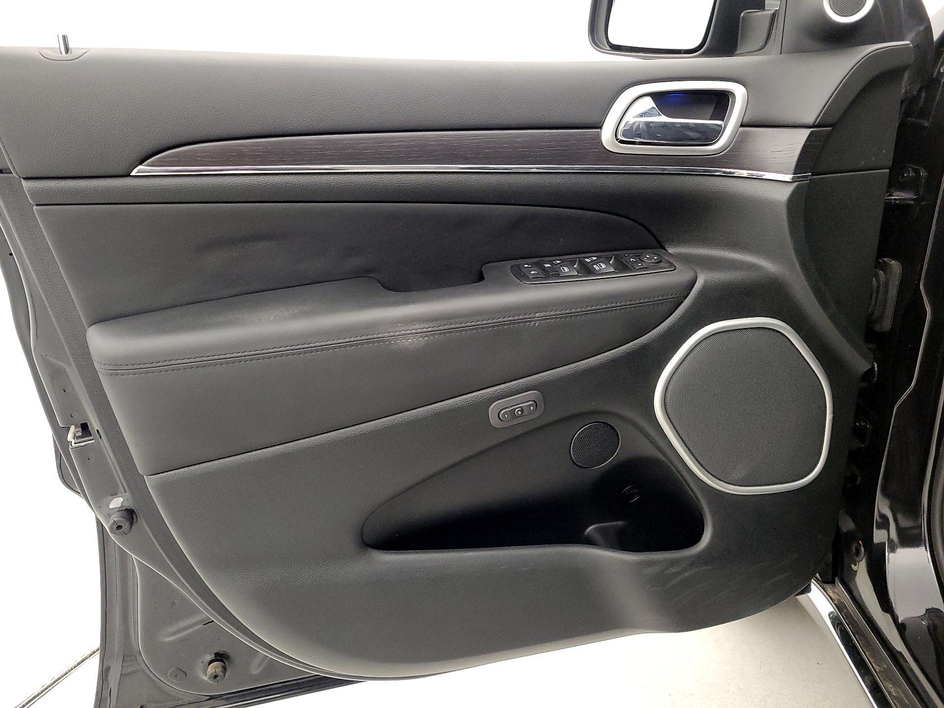 Thumbnail: 2014 Jeep Grand Cherokee - 12