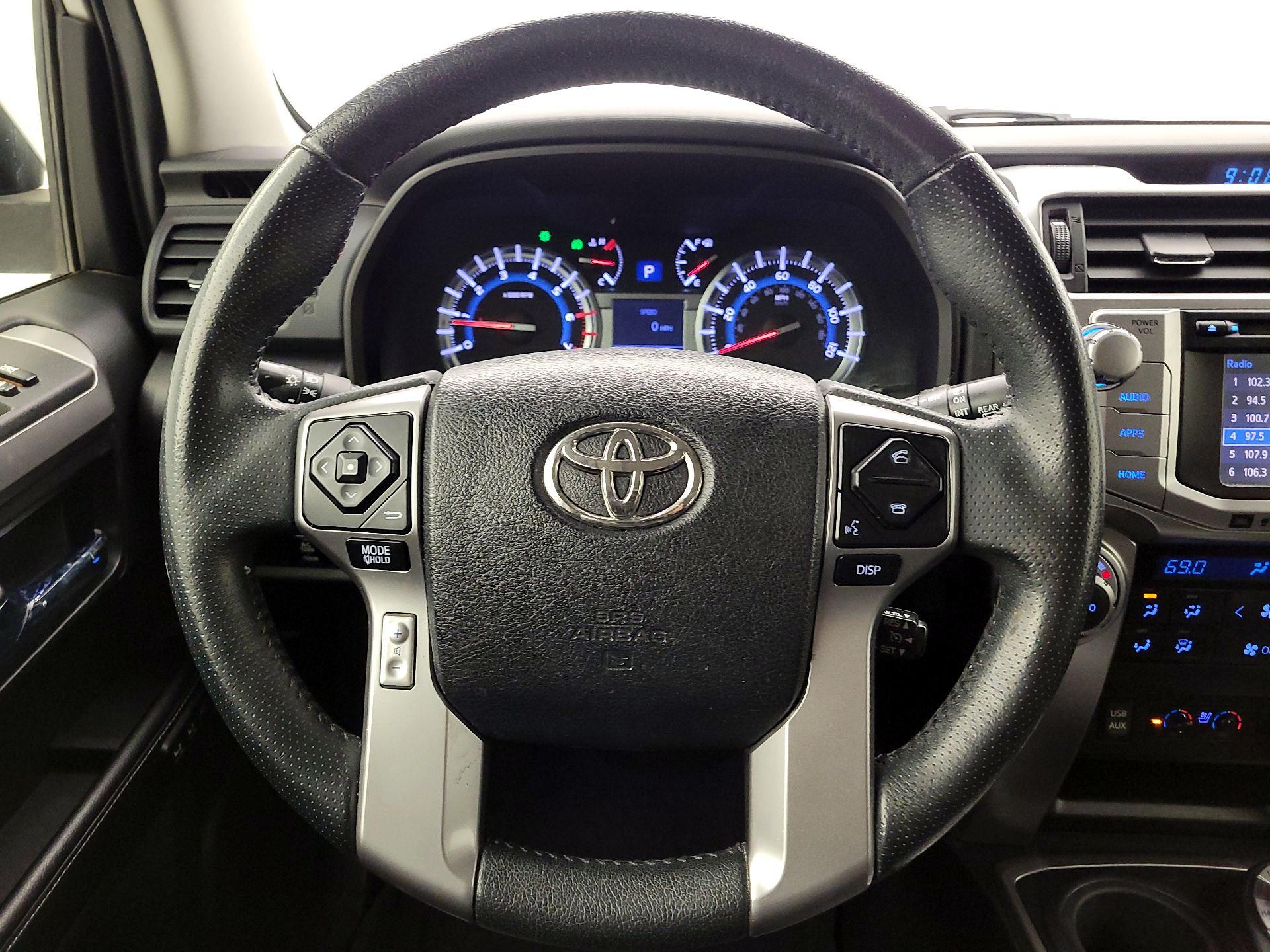 Thumbnail: 2016 Toyota 4Runner - 10