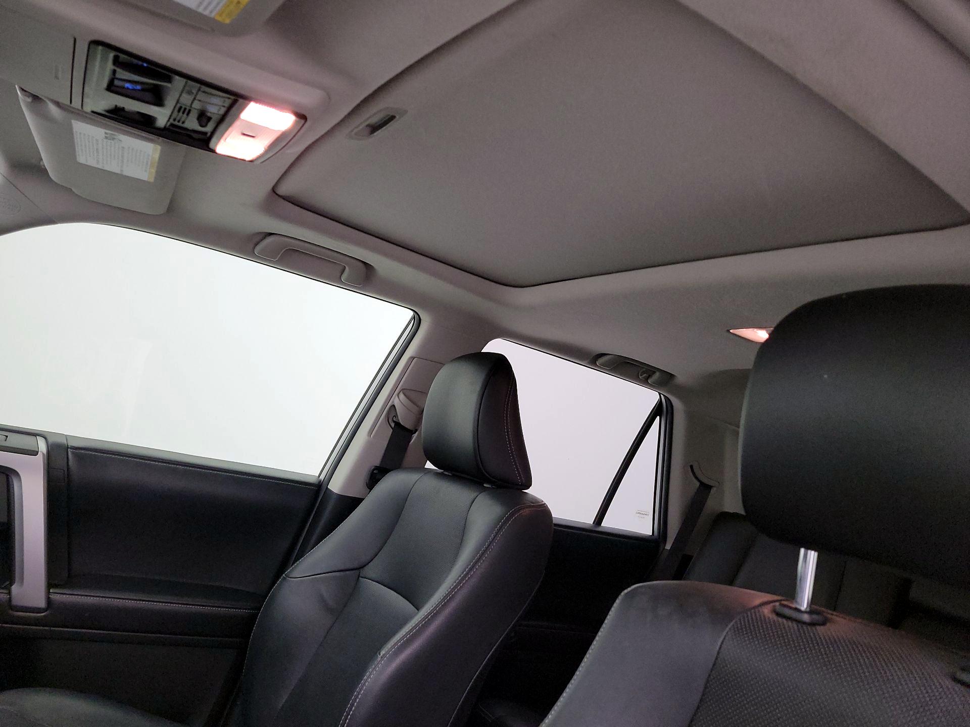Thumbnail: 2016 Toyota 4Runner - 19