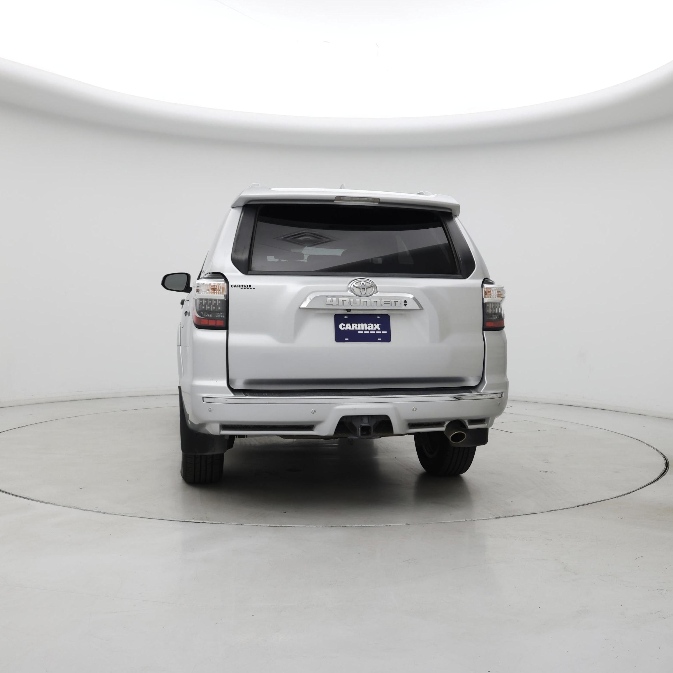 Thumbnail: 2016 Toyota 4Runner - 6
