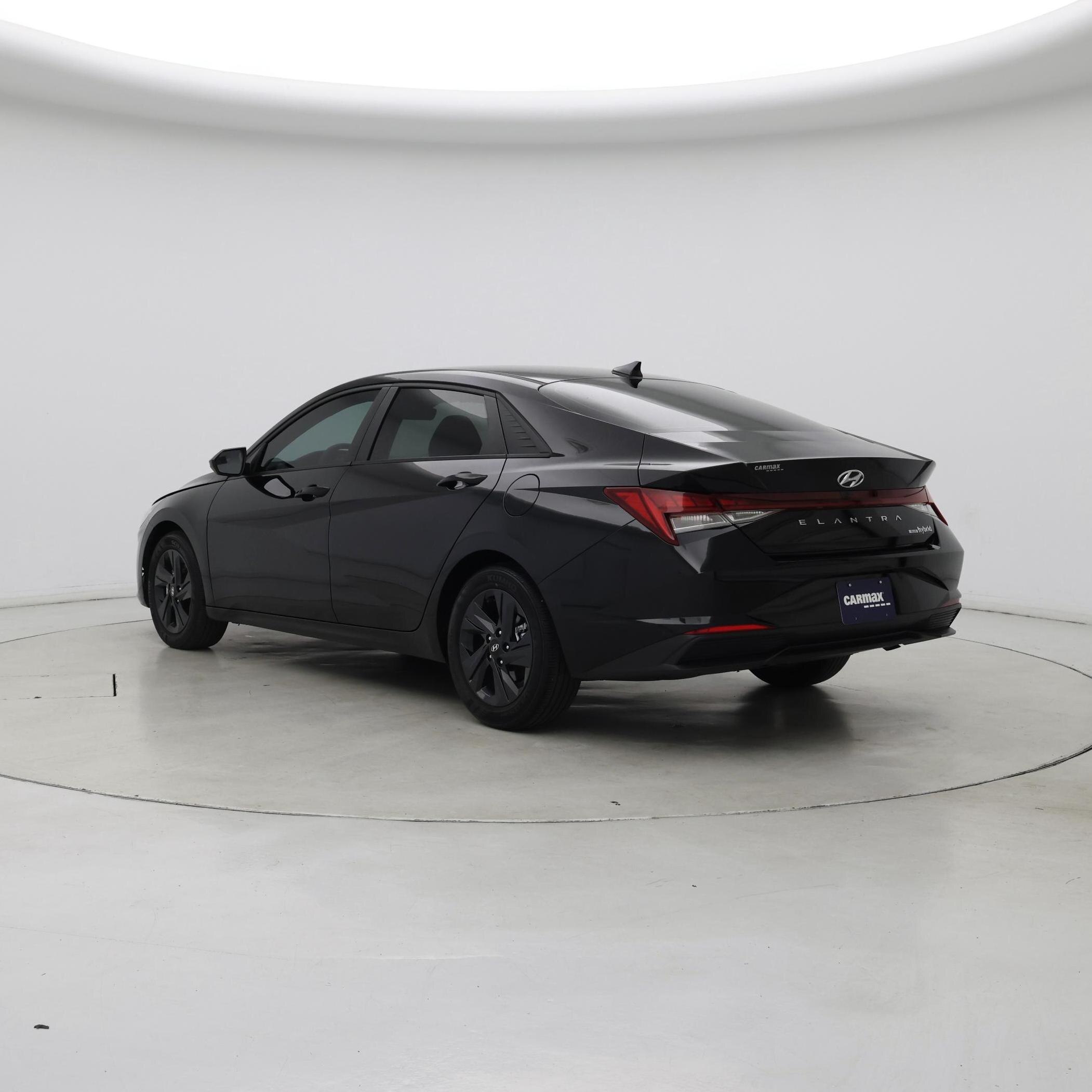 Thumbnail: 2023 Hyundai Elantra - 2