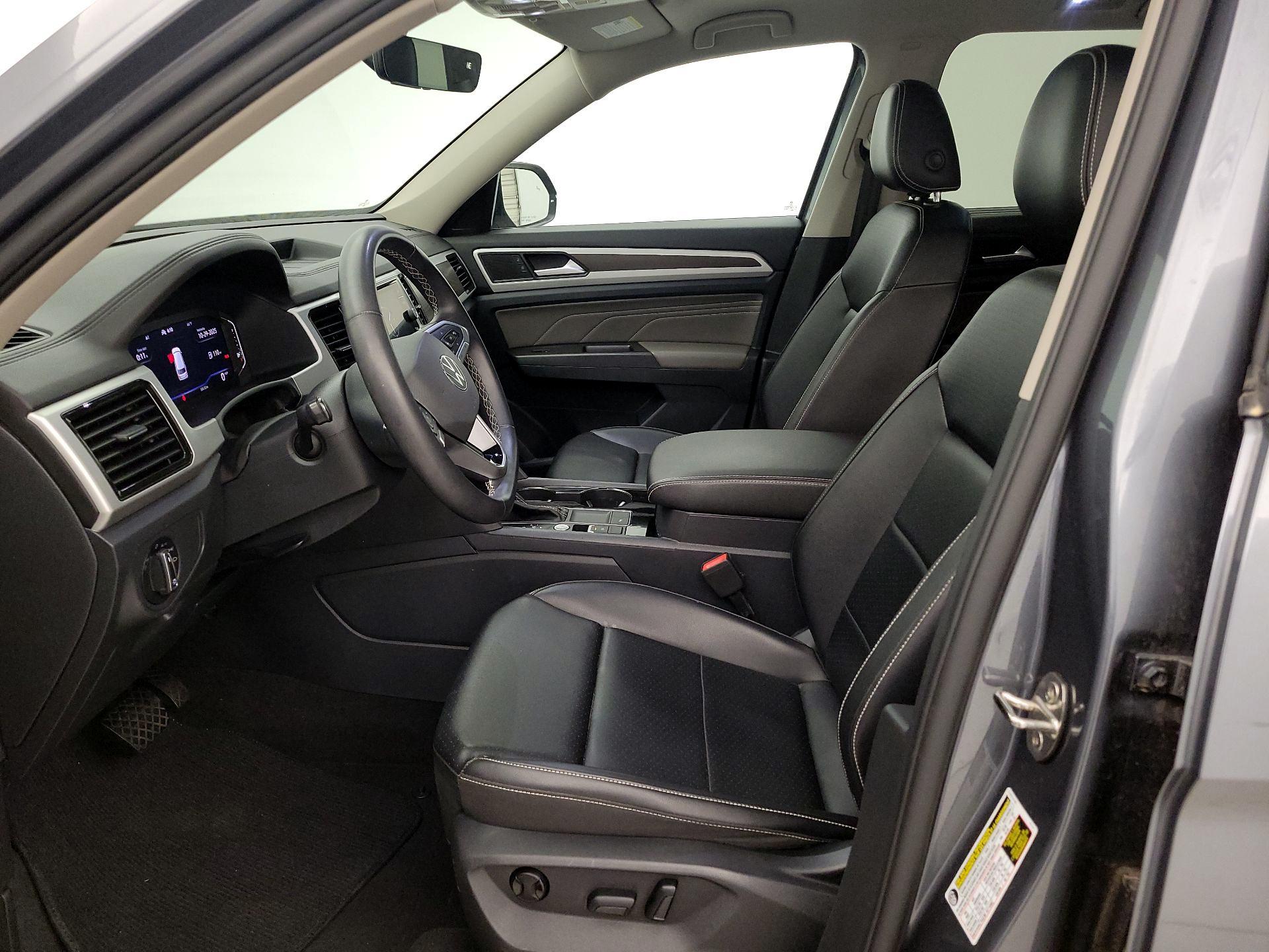 Thumbnail: 2022 Volkswagen Atlas - 11