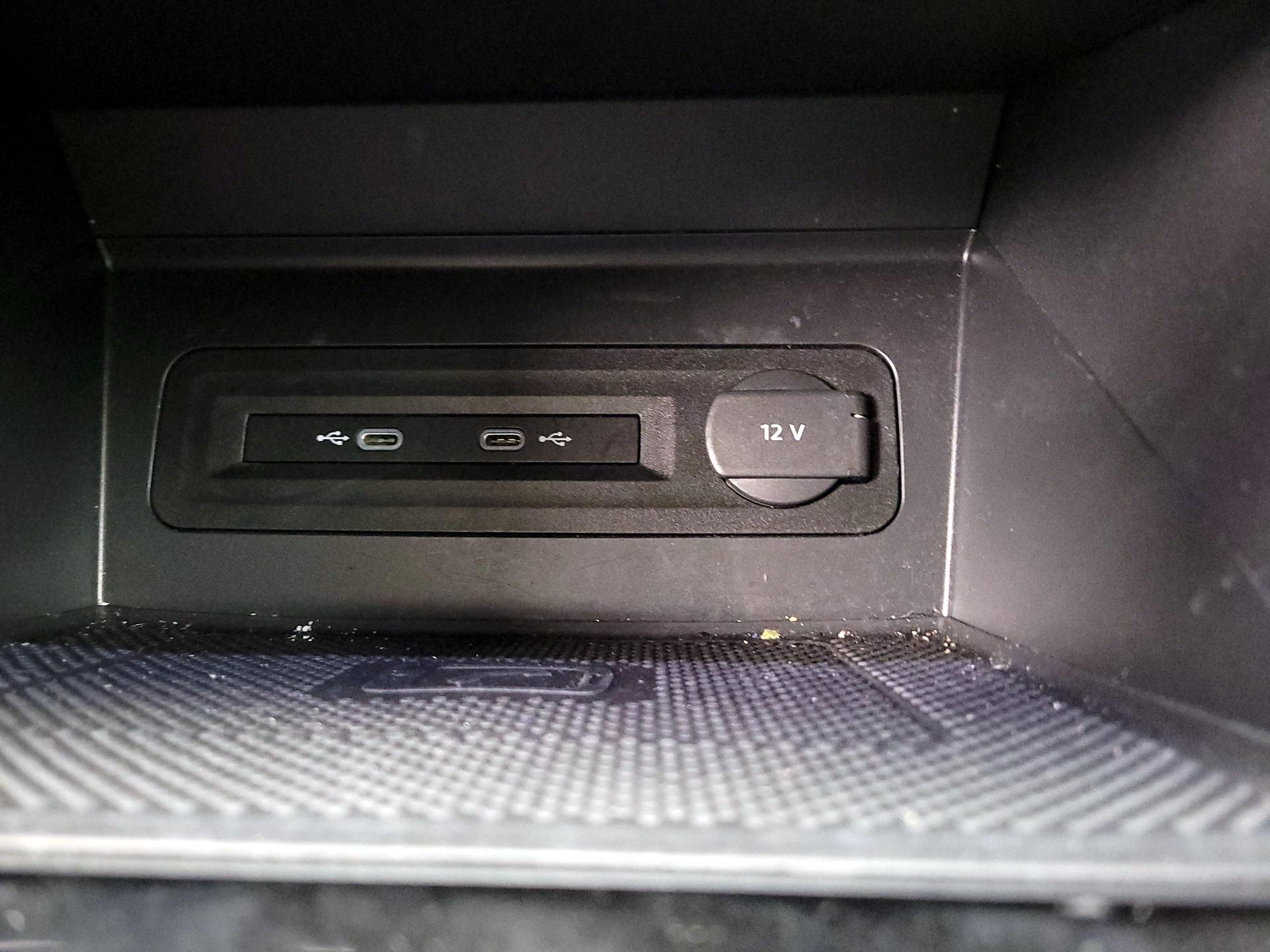 Thumbnail: 2022 Volkswagen Atlas - 18